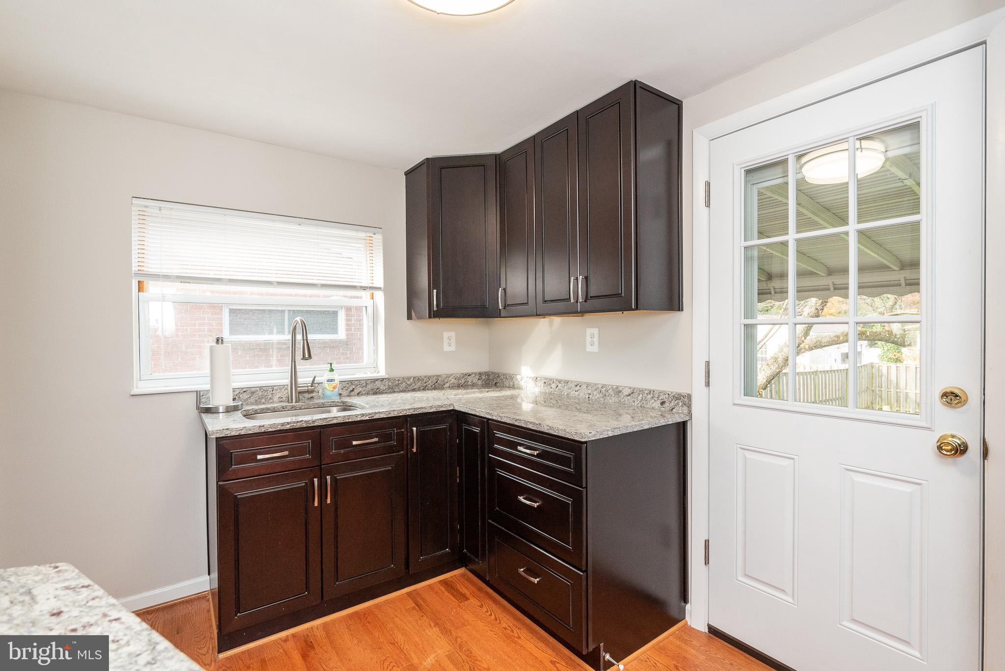 RIDGE GROVE - Residential