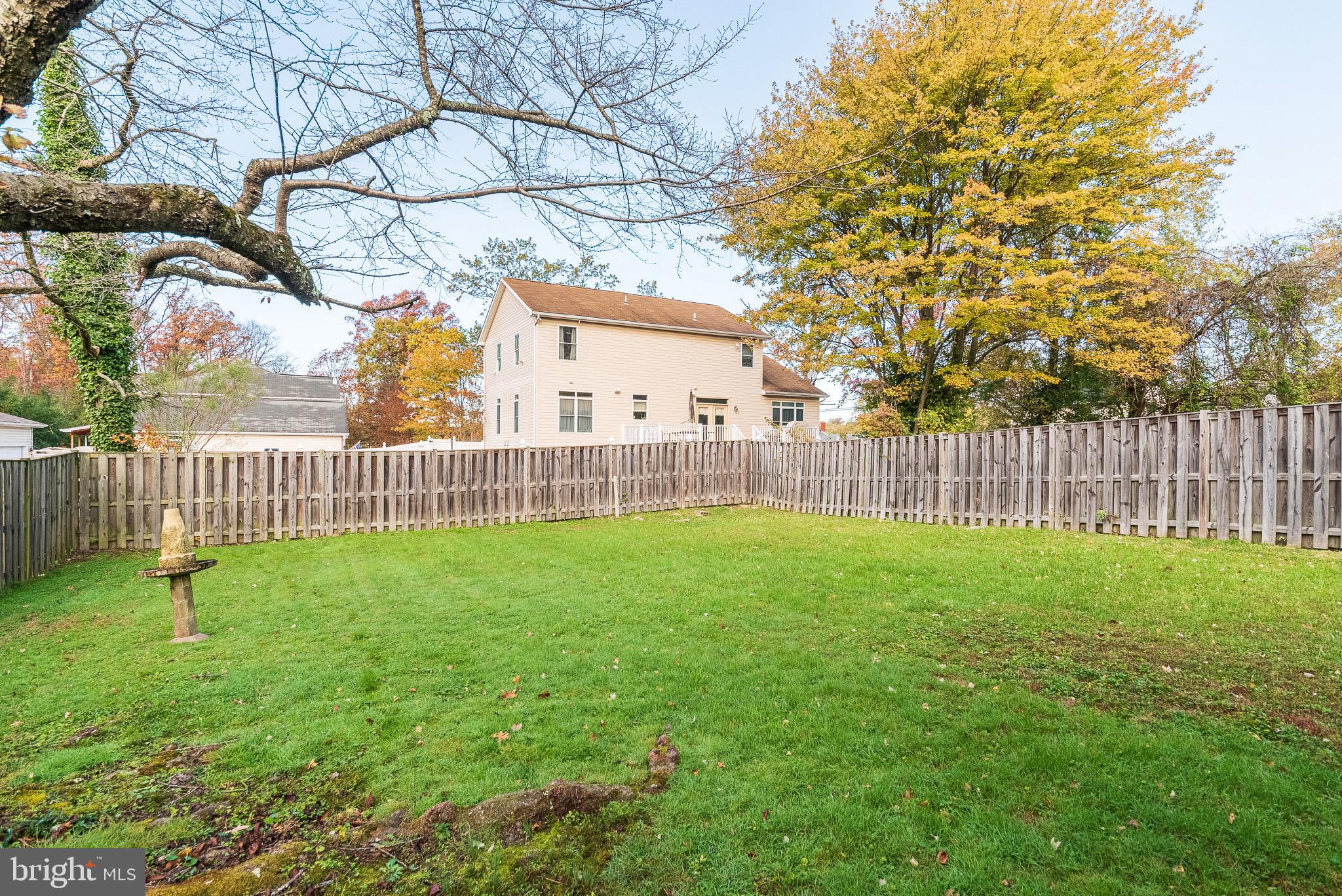 RIDGE GROVE - Residential