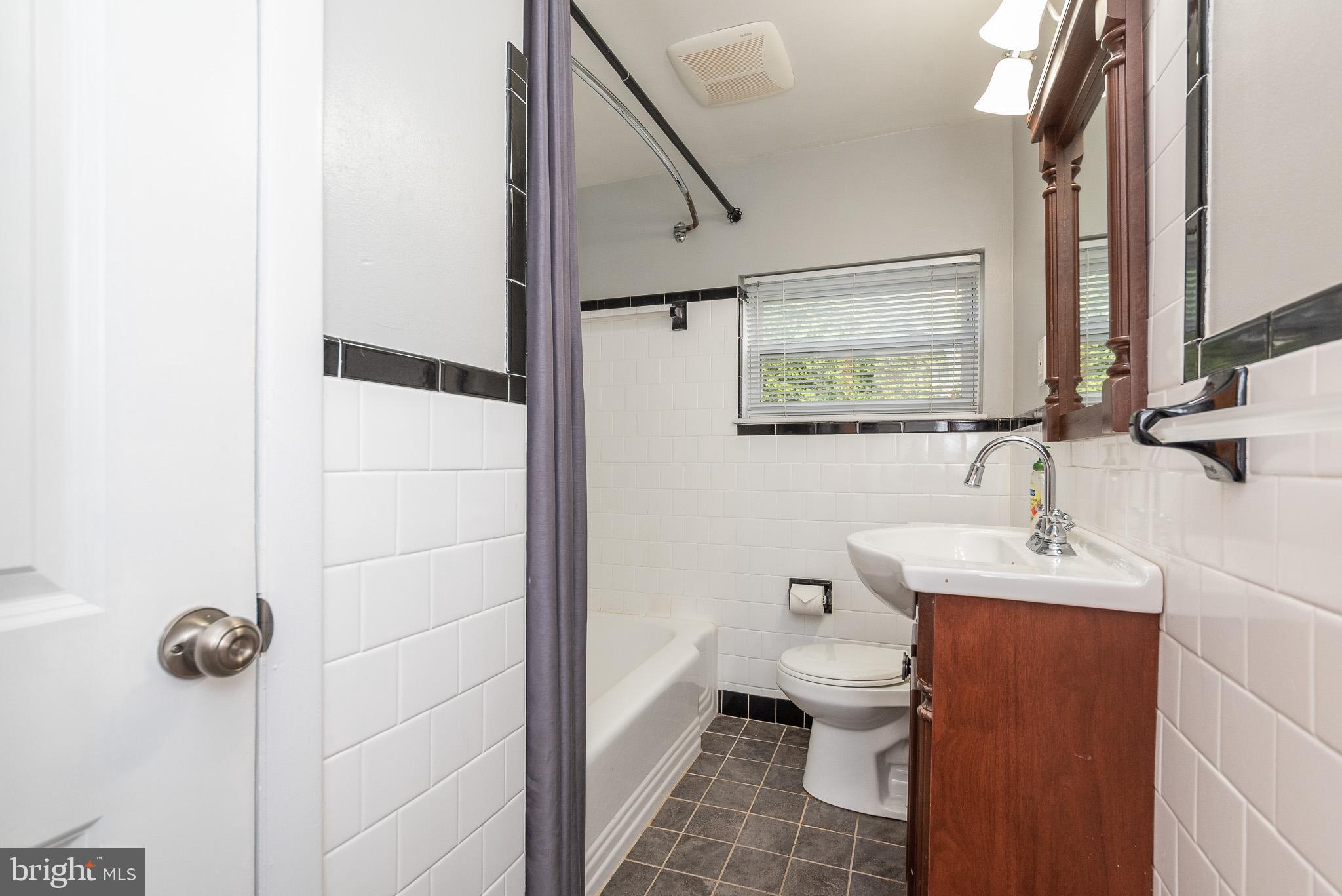 RIDGE GROVE - Residential