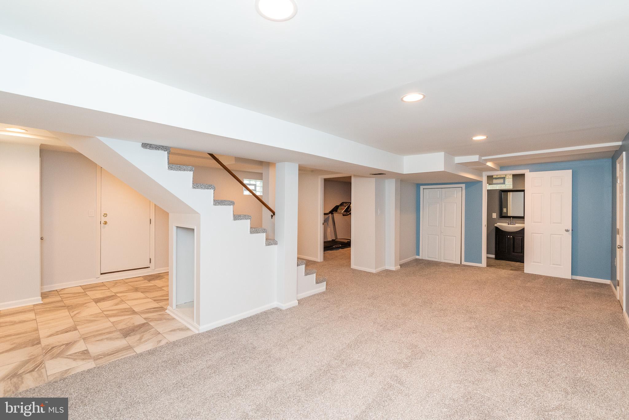 RIDGE GROVE - Residential