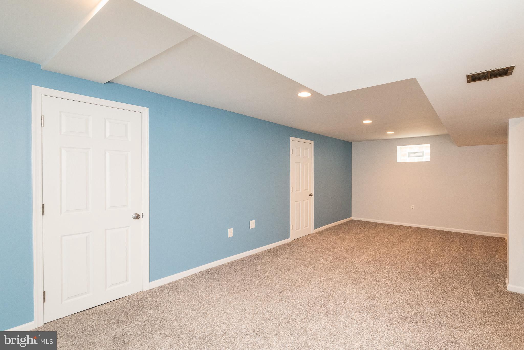 RIDGE GROVE - Residential