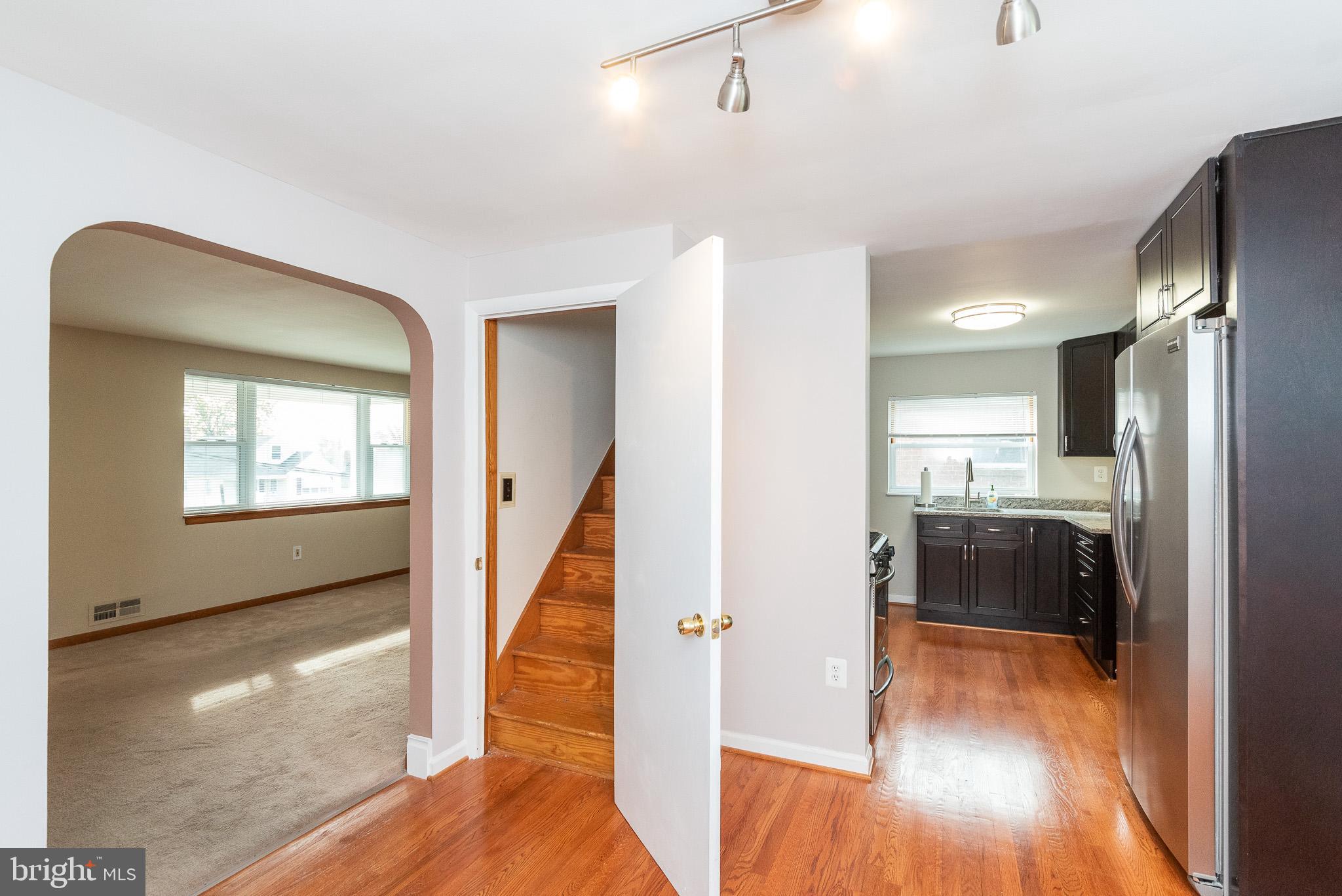 RIDGE GROVE - Residential