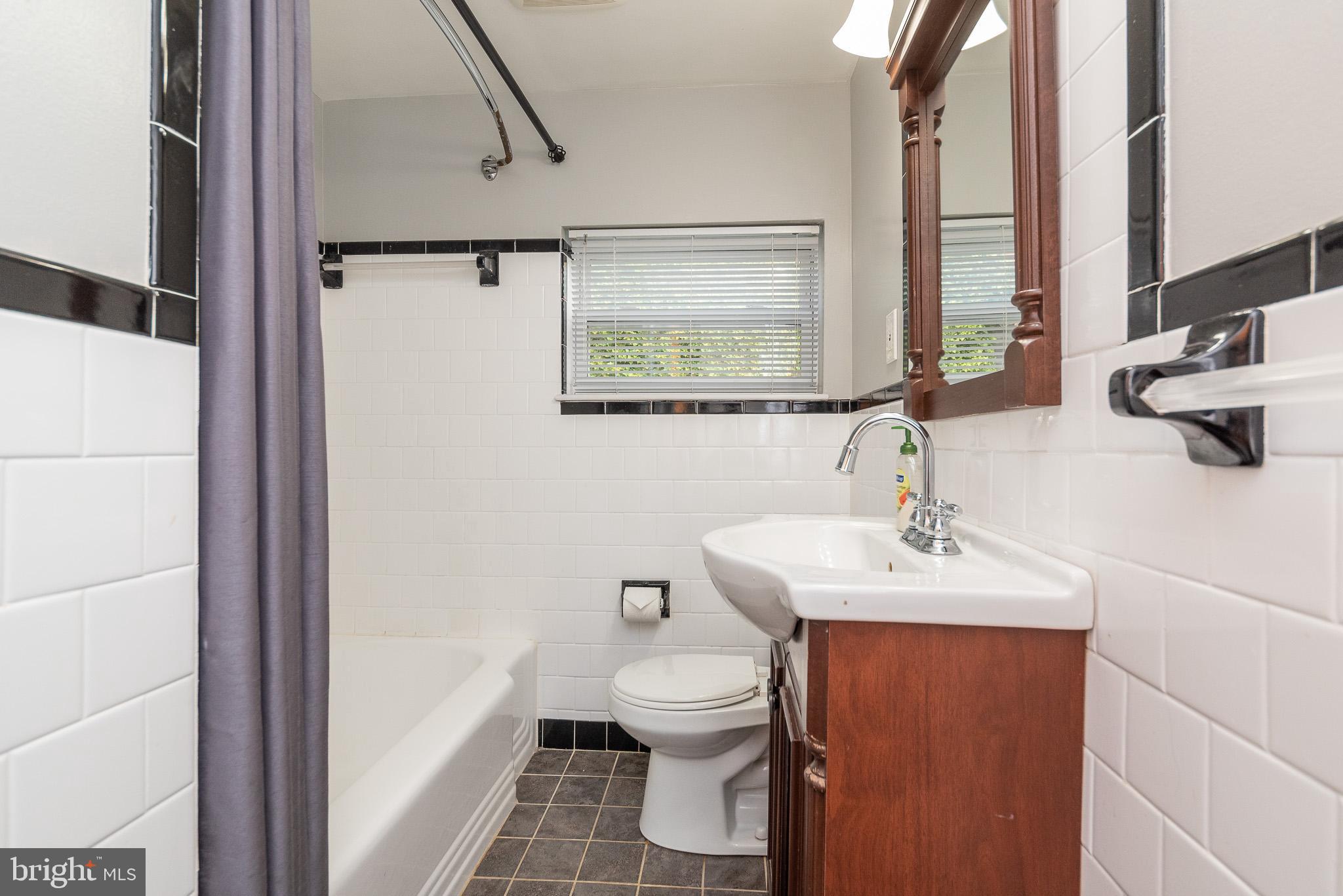 RIDGE GROVE - Residential