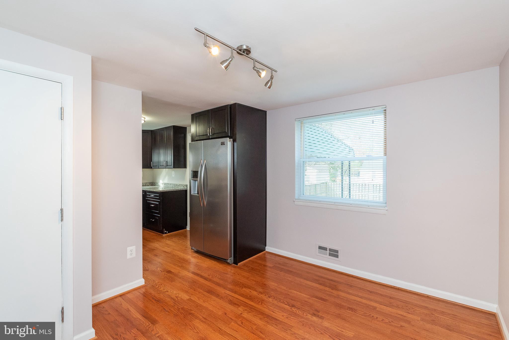 RIDGE GROVE - Residential