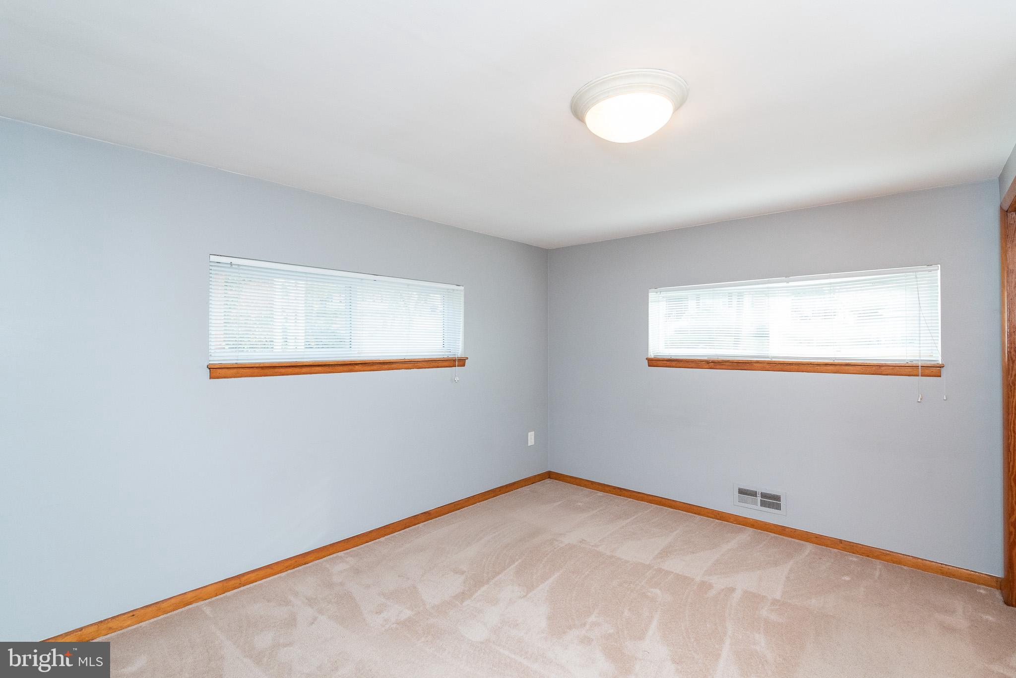 RIDGE GROVE - Residential