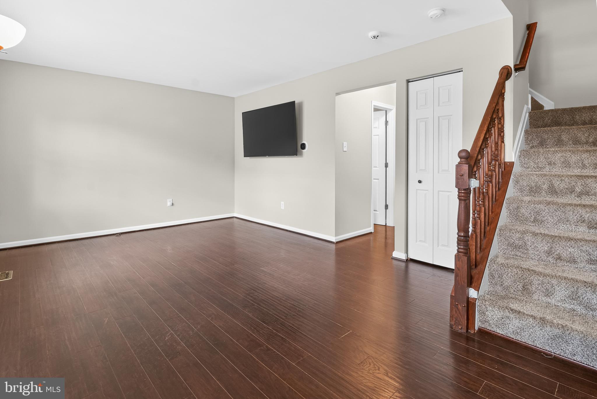 TURF VALLEY - Residential