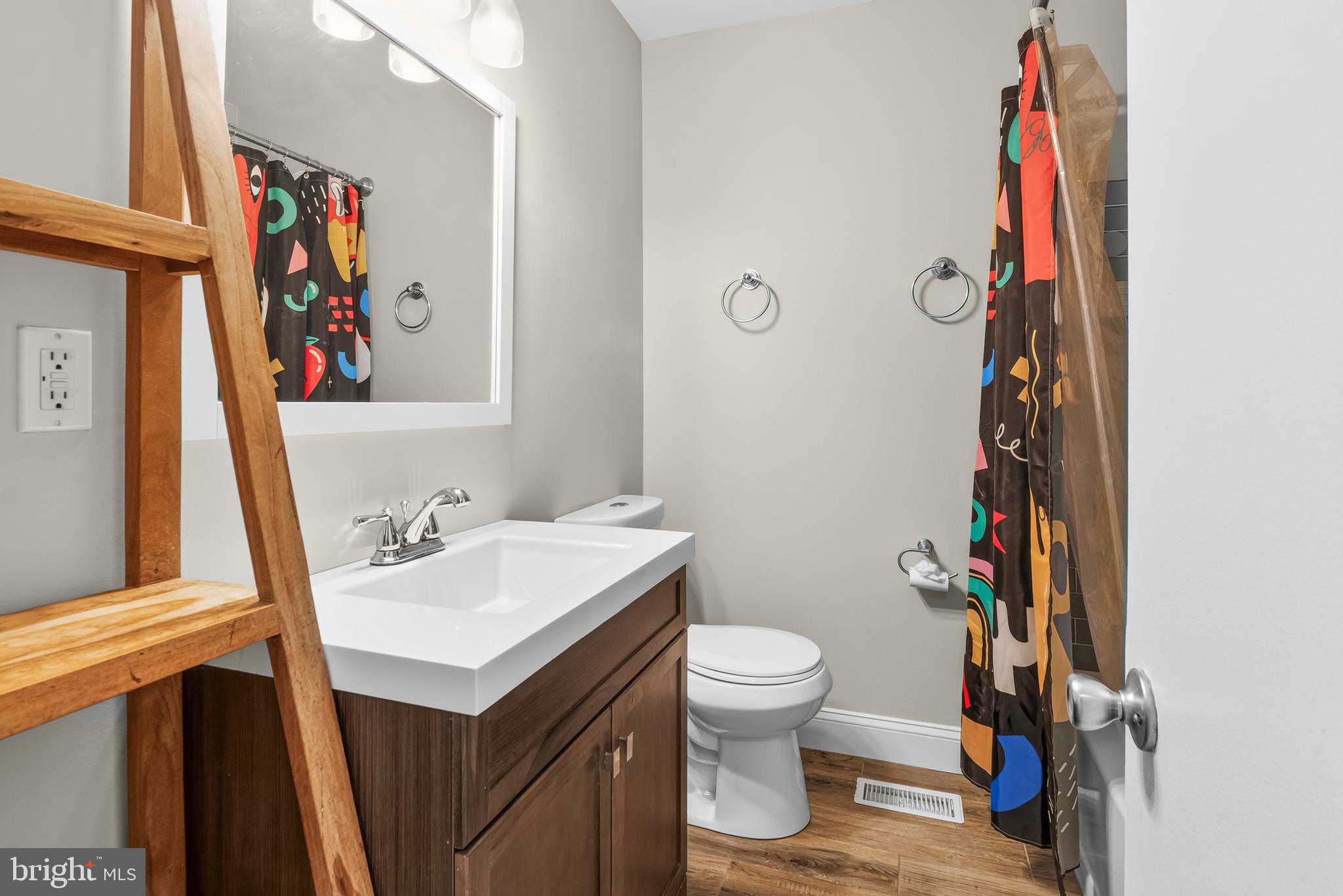 TURF VALLEY - Residential
