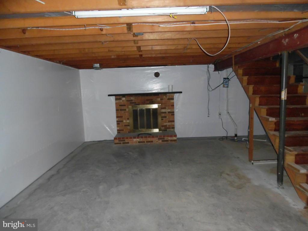 PLEASANT FIELDS - Residential