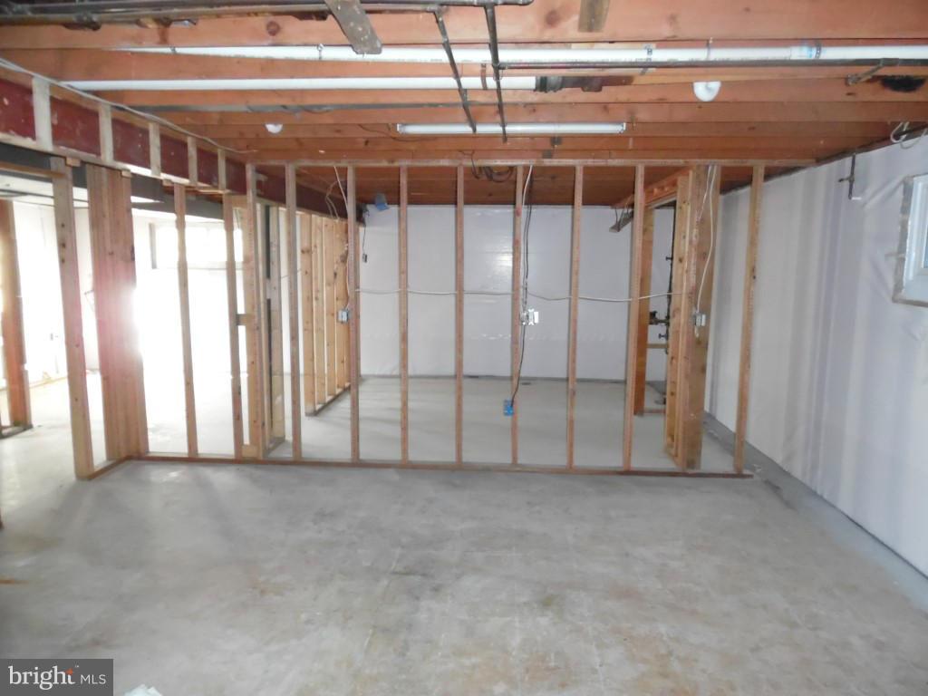 PLEASANT FIELDS - Residential