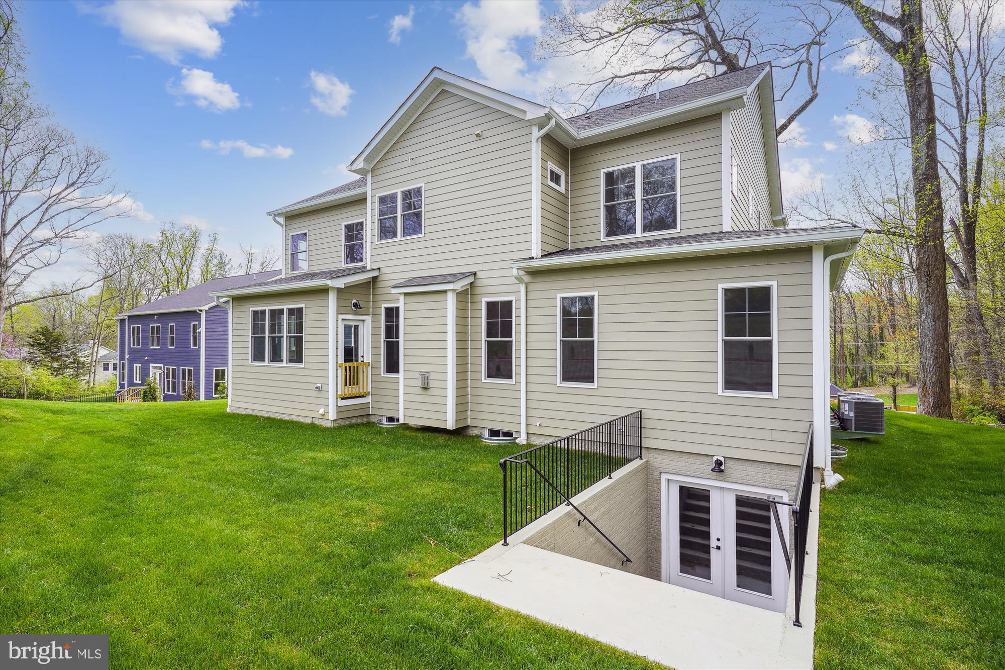 SLEEPY HOLLOW - Residential