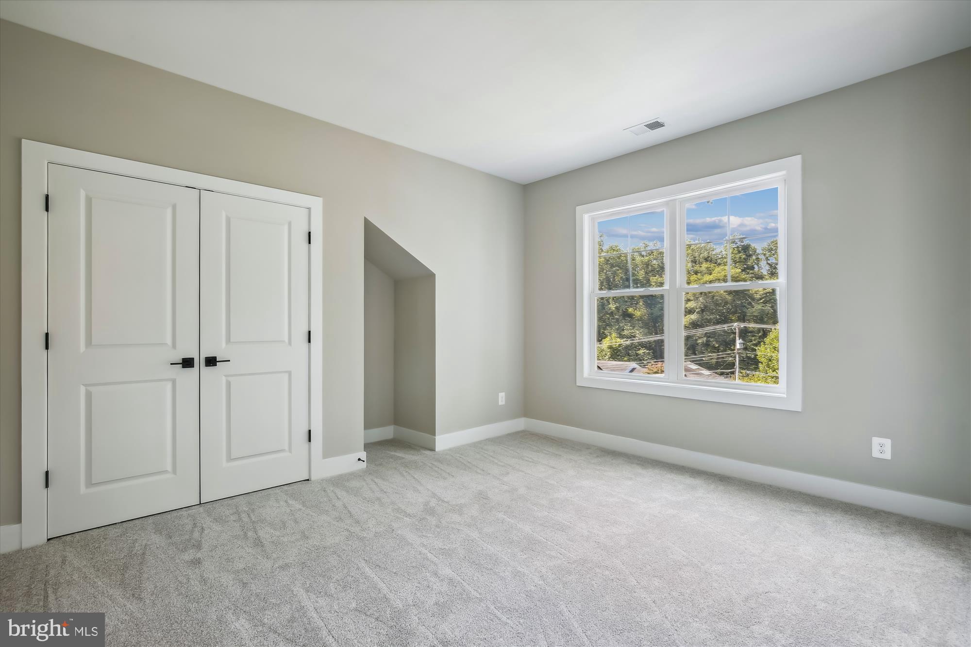 SLEEPY HOLLOW - Residential