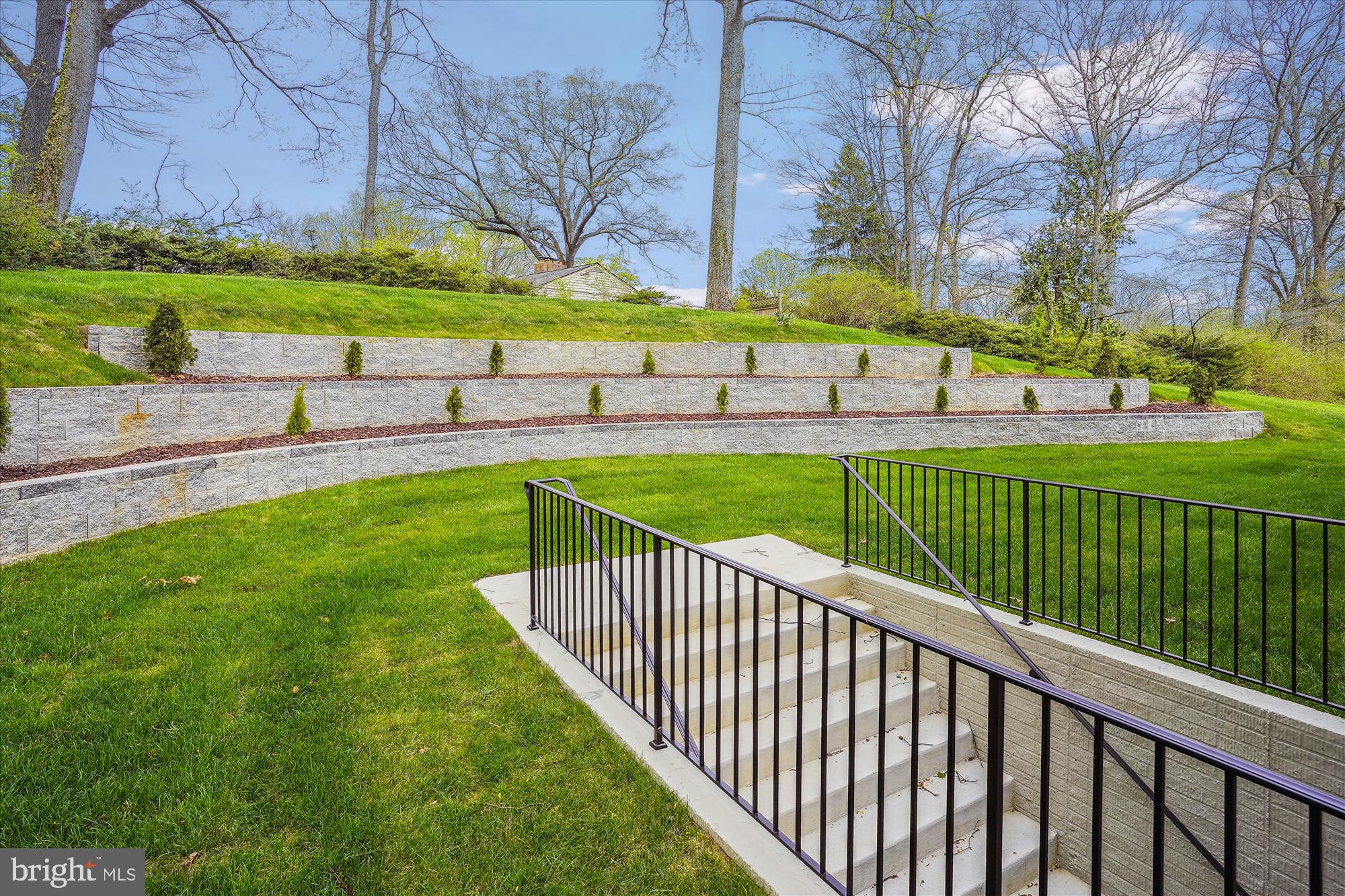 SLEEPY HOLLOW - Residential