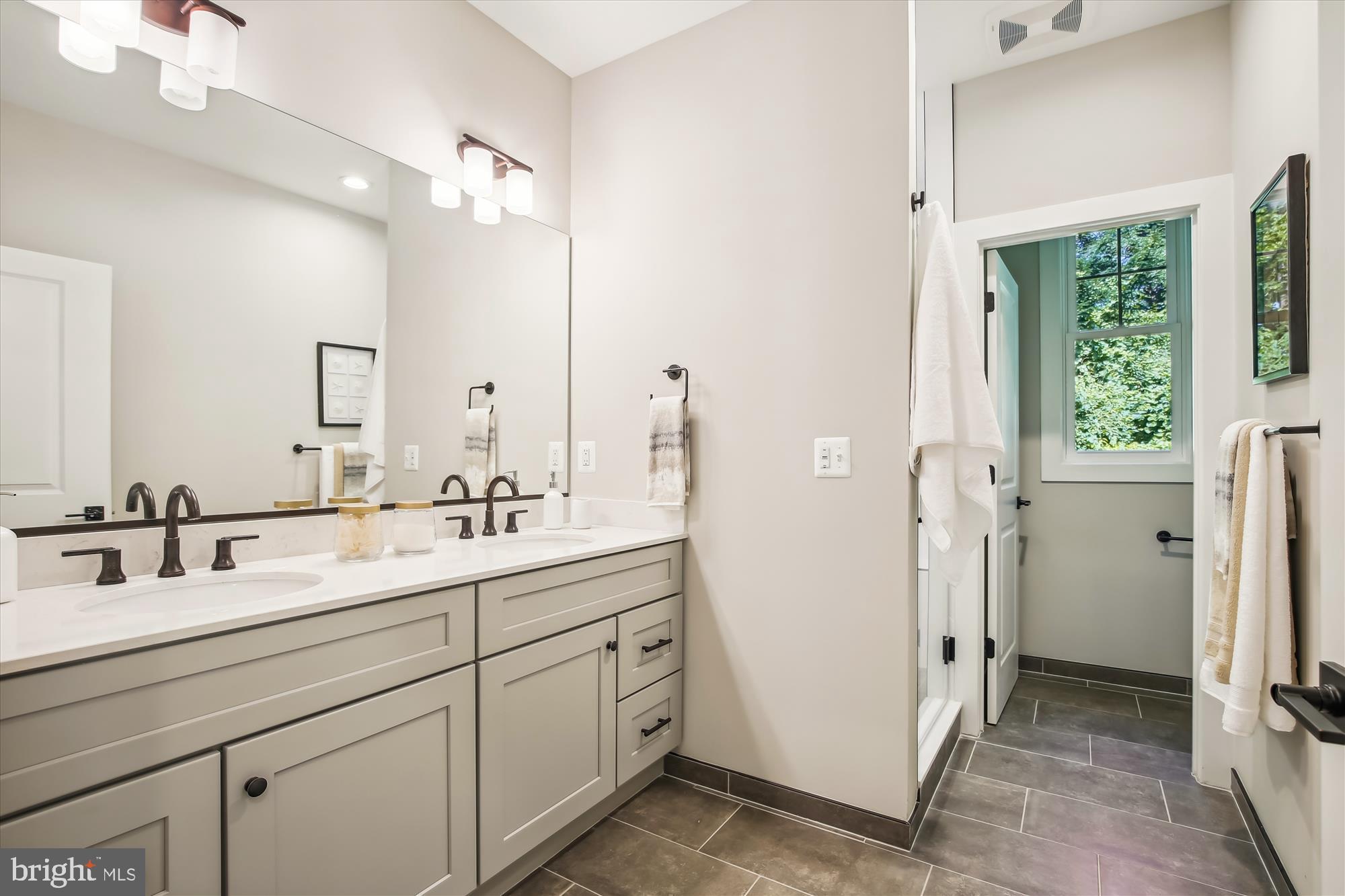 SLEEPY HOLLOW - Residential