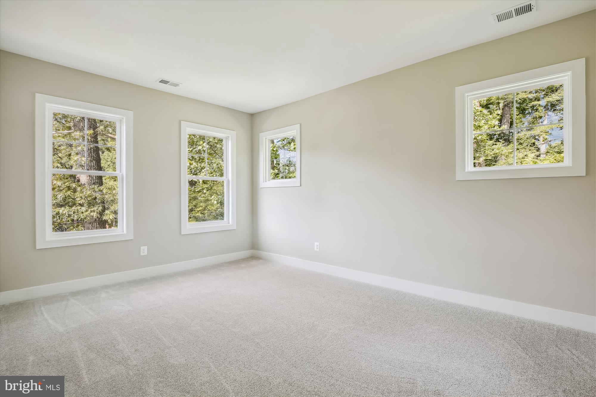 SLEEPY HOLLOW - Residential