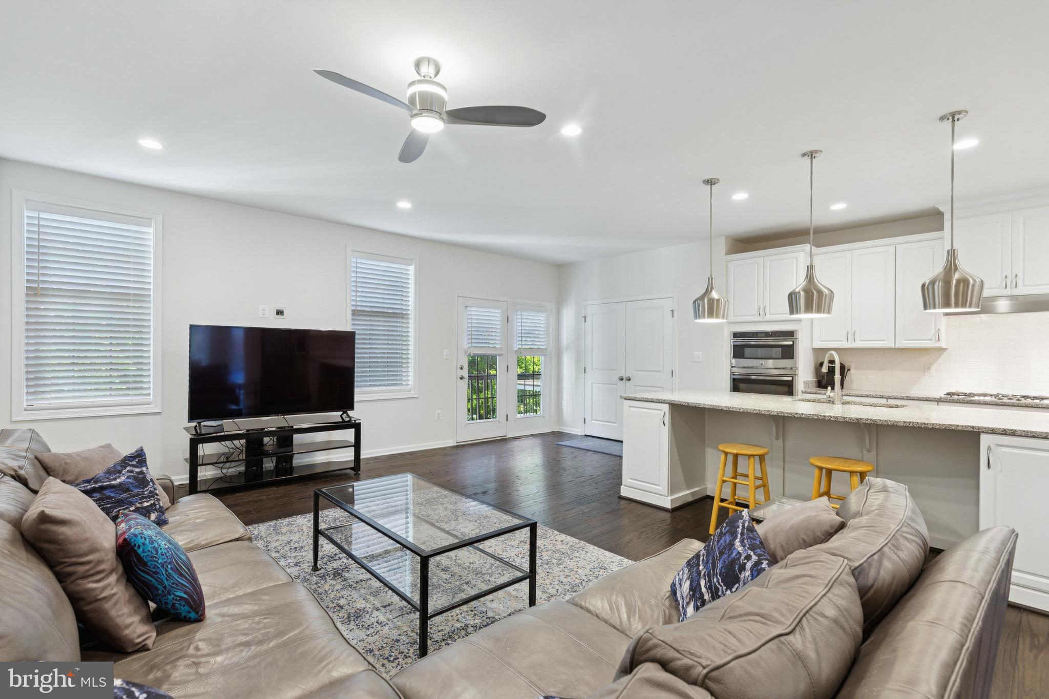 LOUDOUN VALLEY ESTATES 2 - Residential