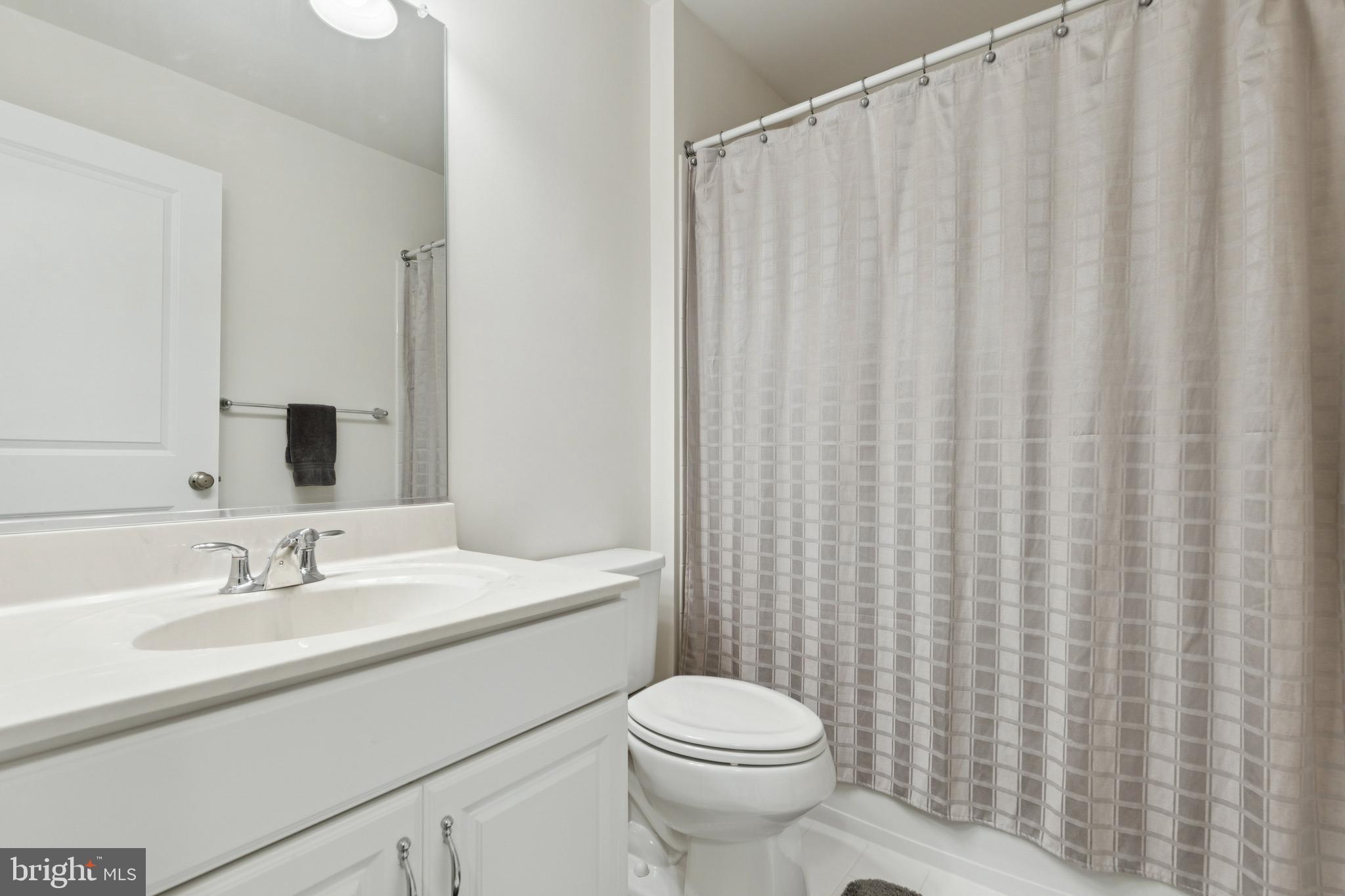 LOUDOUN VALLEY ESTATES 2 - Residential