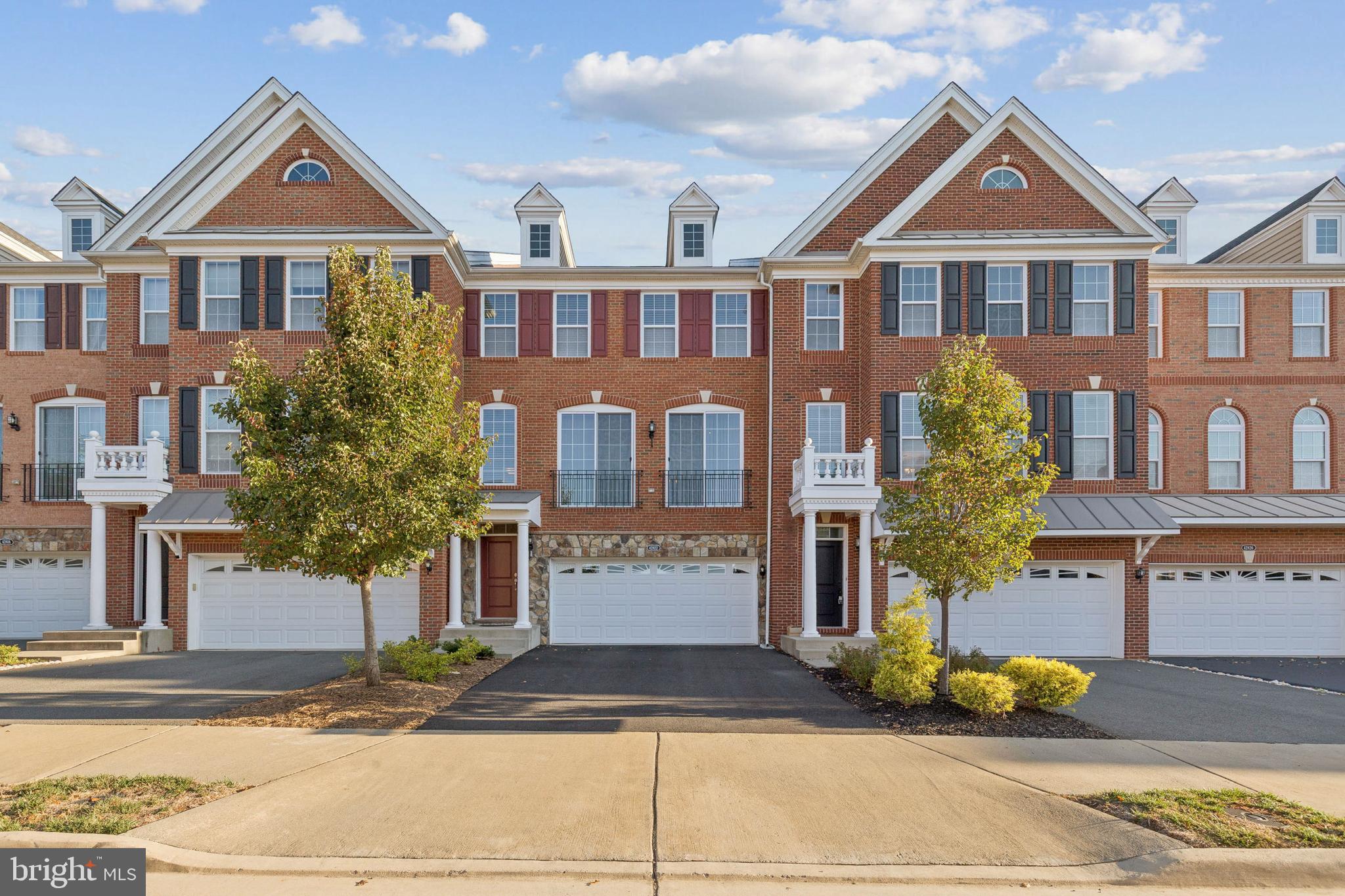 LOUDOUN VALLEY ESTATES 2 - Residential