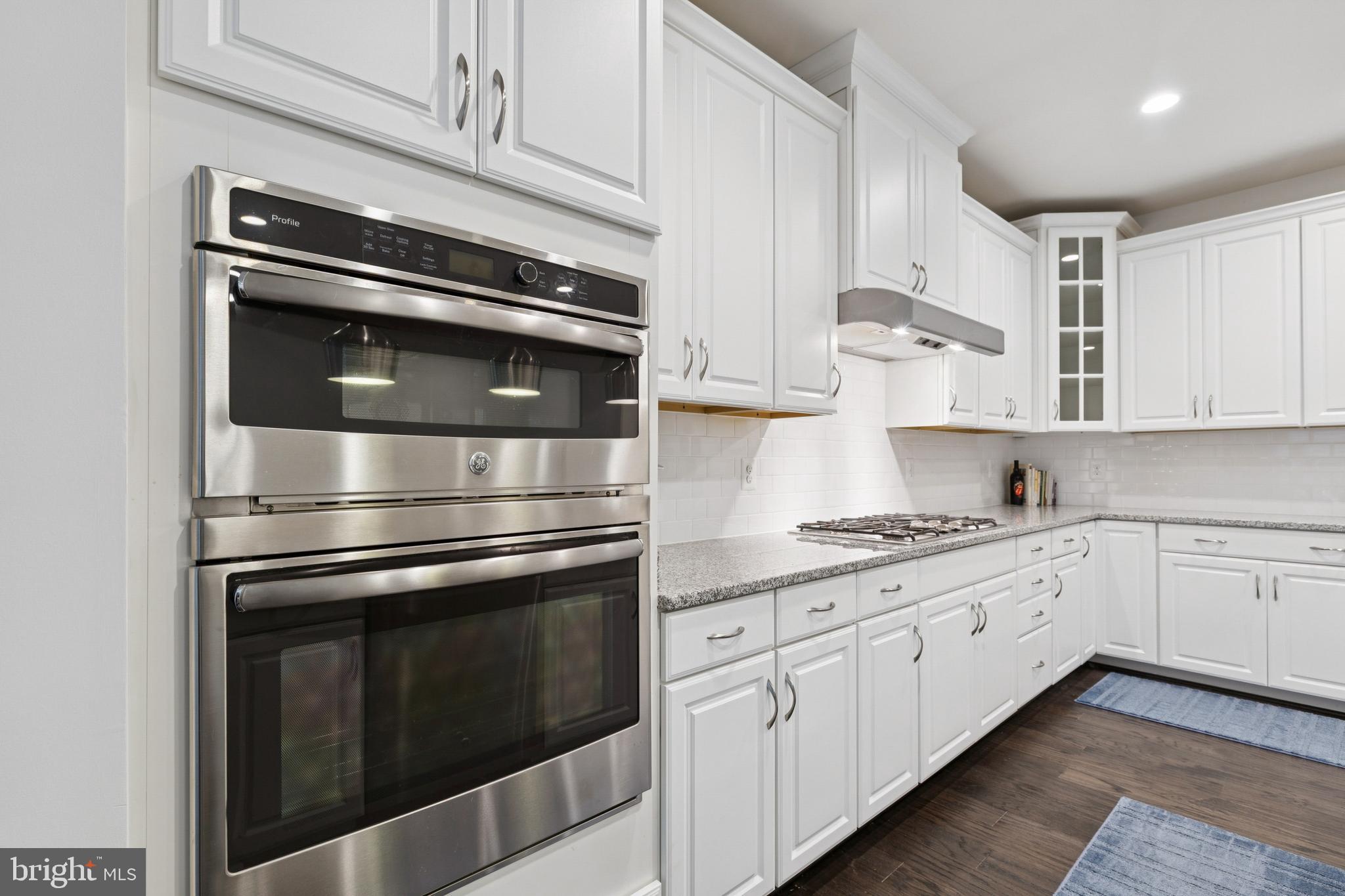 LOUDOUN VALLEY ESTATES 2 - Residential