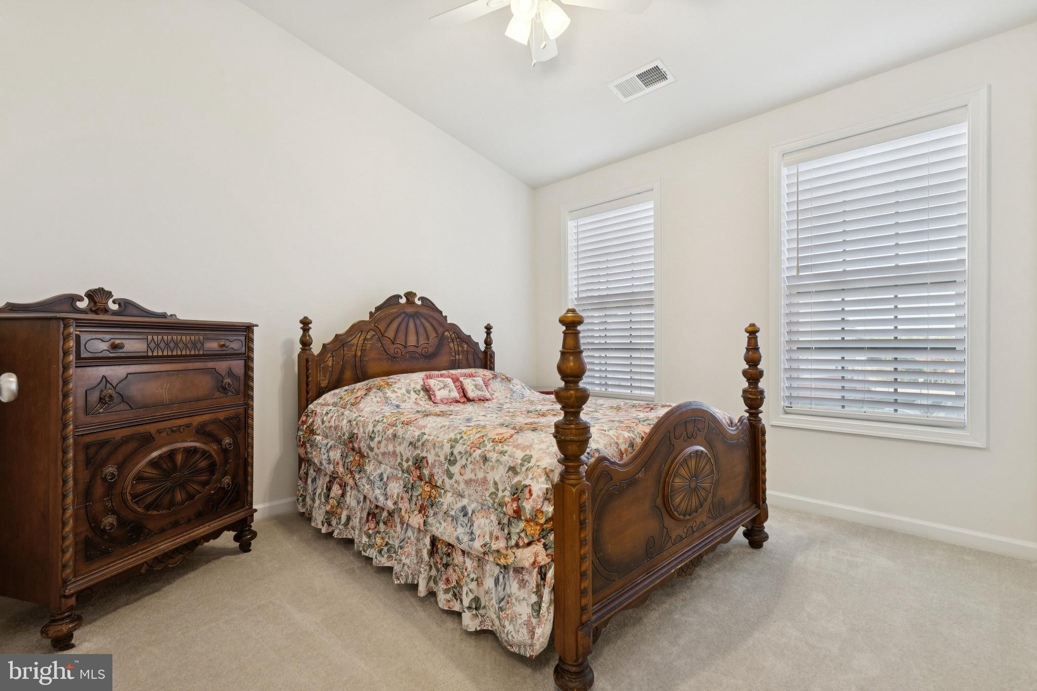 LOUDOUN VALLEY ESTATES 2 - Residential