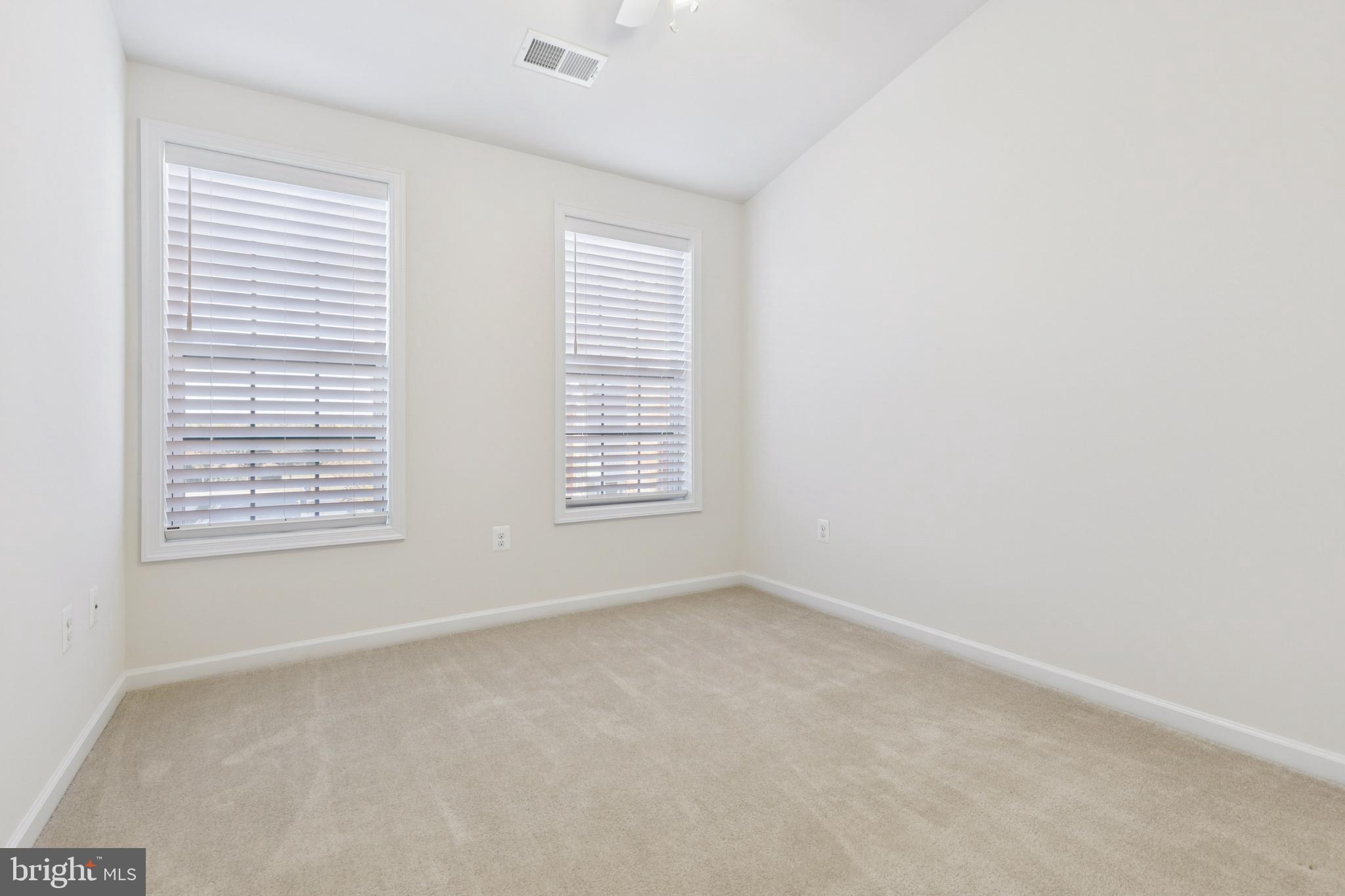 LOUDOUN VALLEY ESTATES 2 - Residential