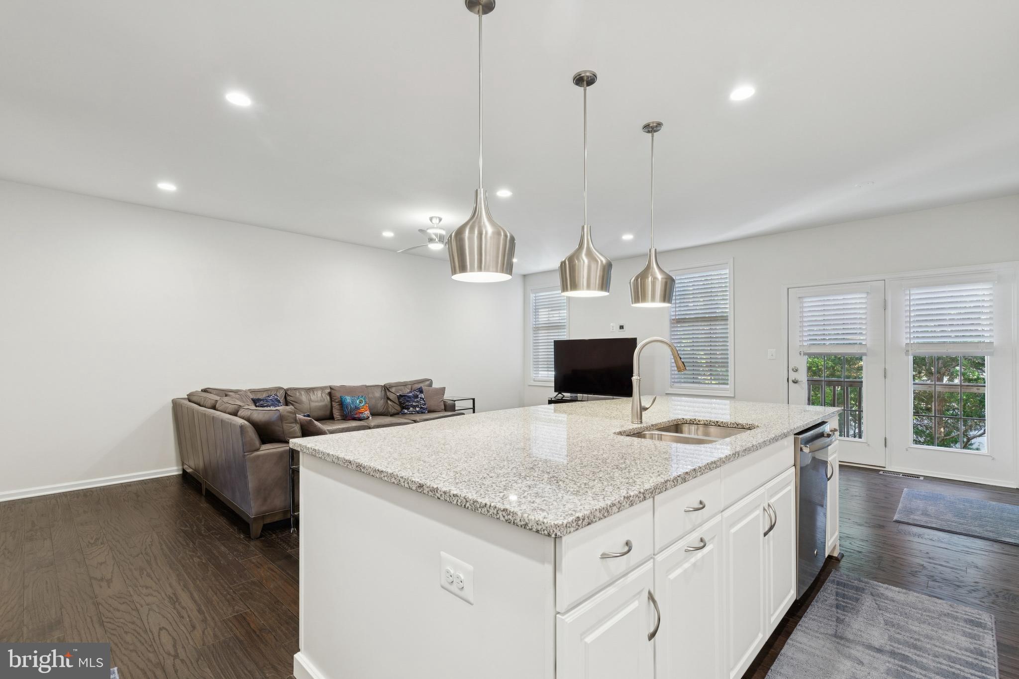 LOUDOUN VALLEY ESTATES 2 - Residential