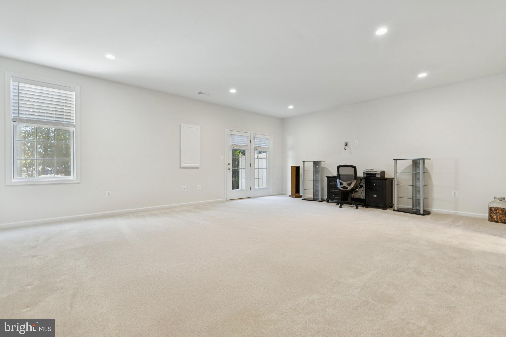 LOUDOUN VALLEY ESTATES 2 - Residential