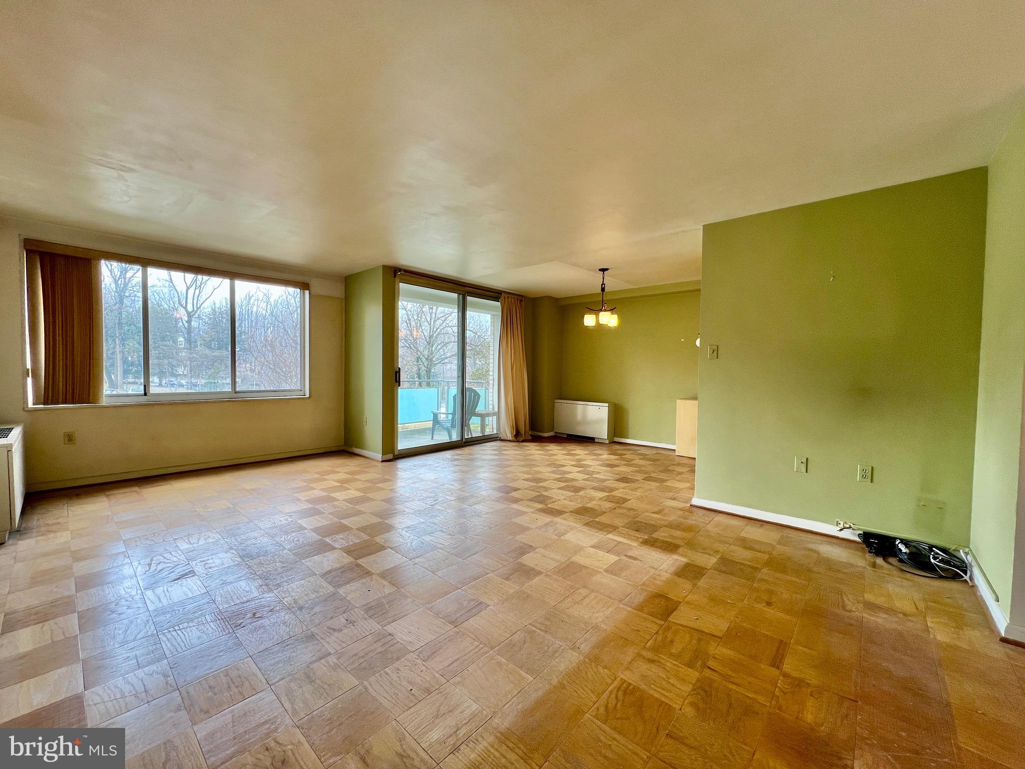 10201 GROSVENOR PLACE 404