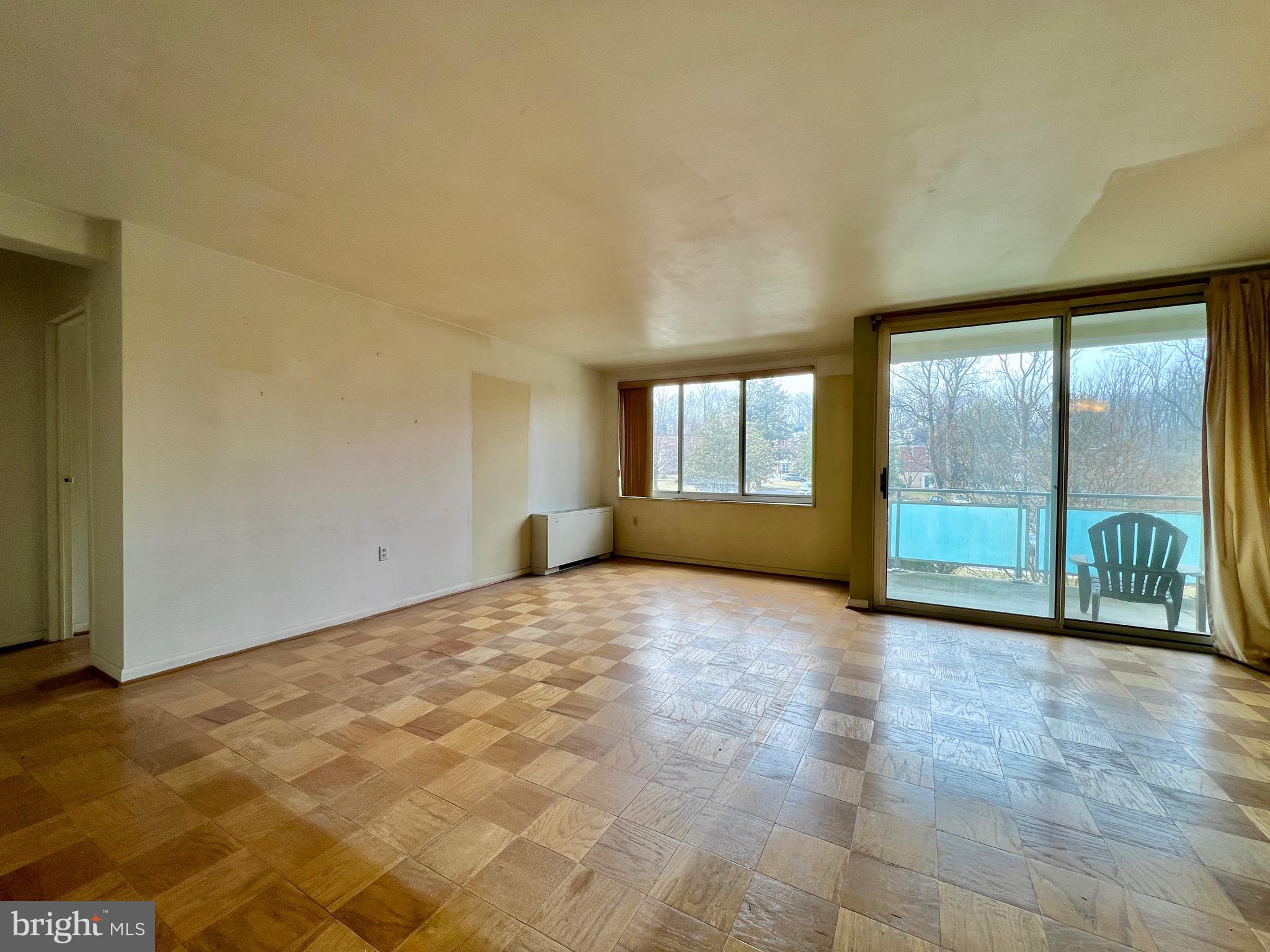 10201 GROSVENOR PLACE 404