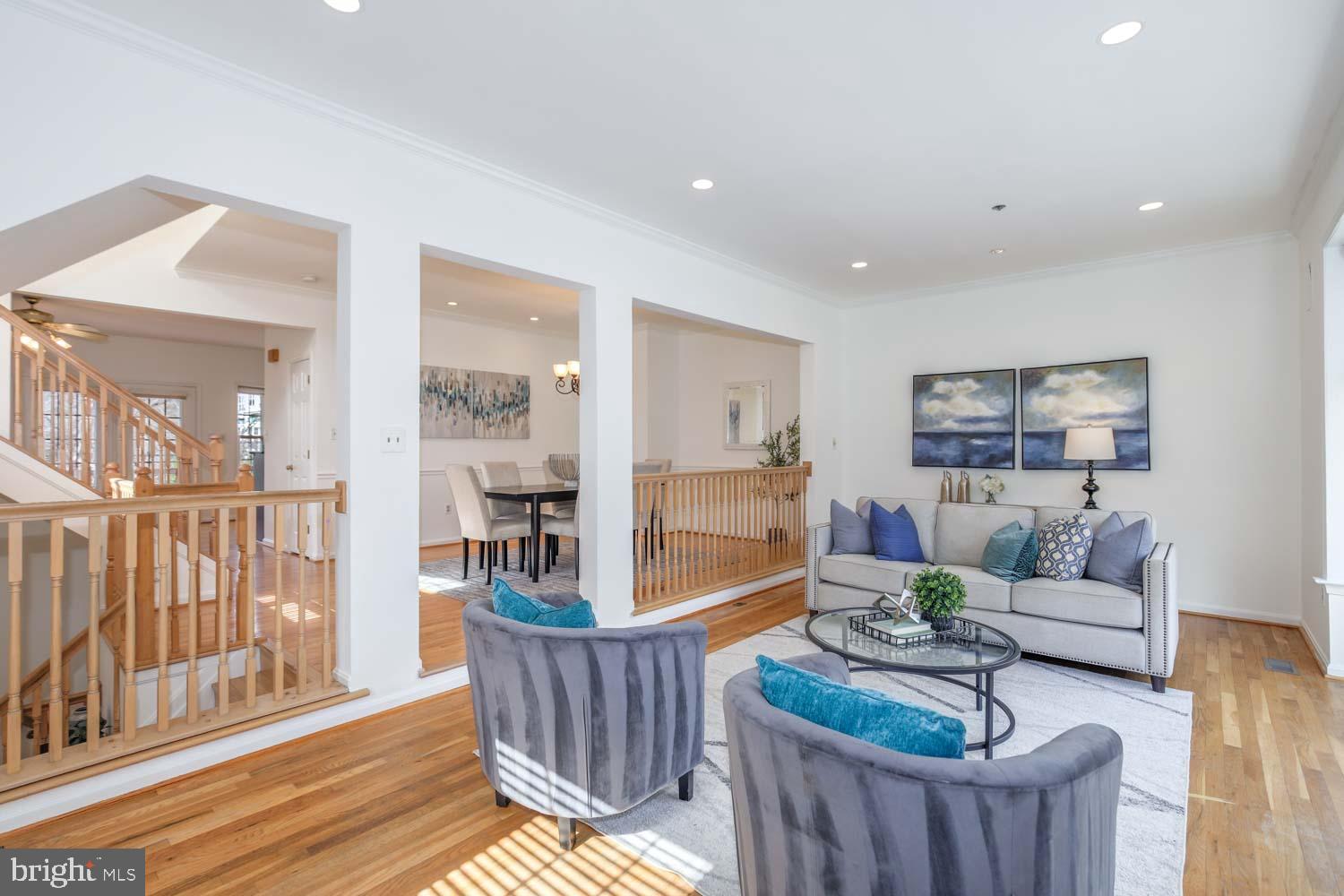 WOODSIDE - Residential