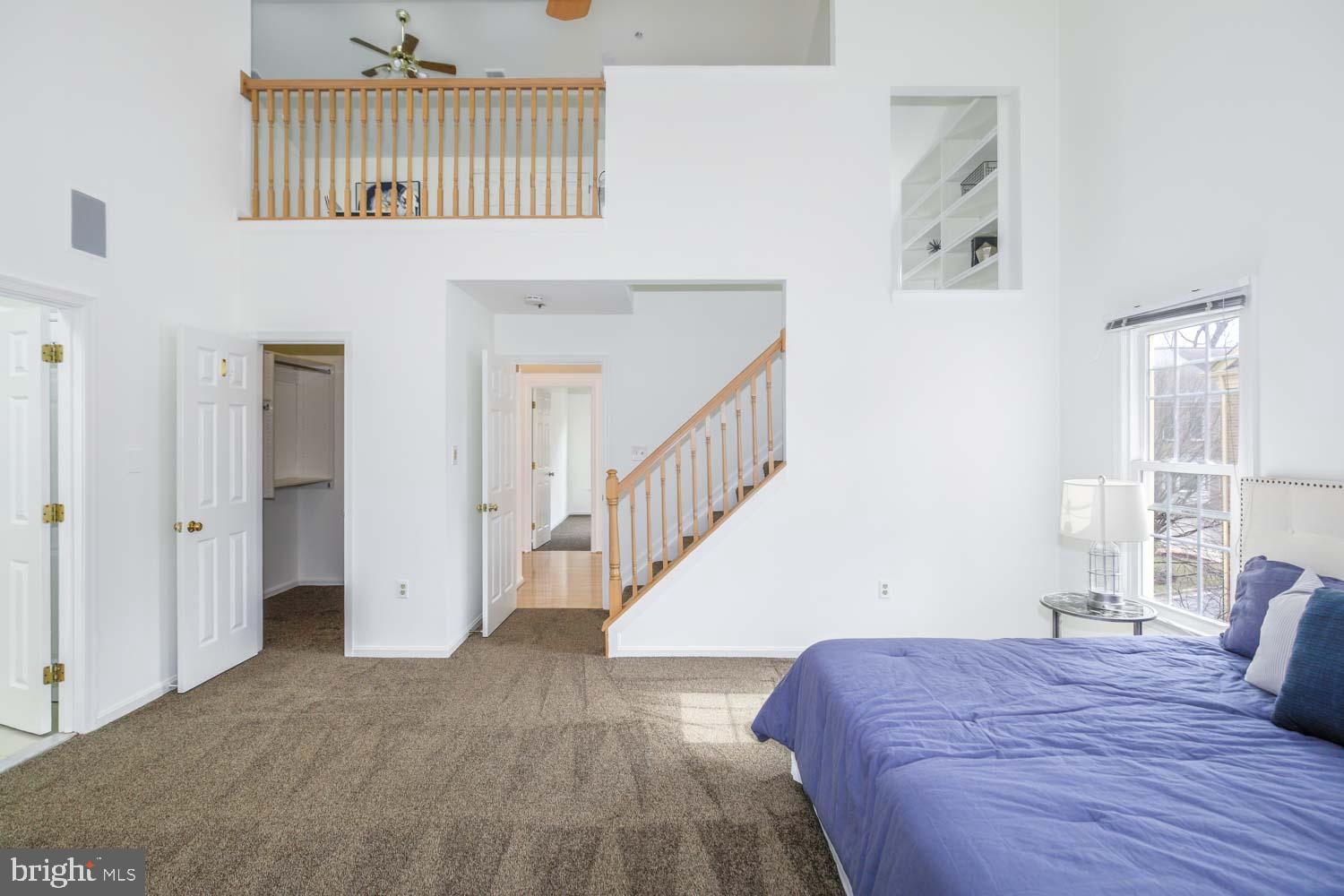 WOODSIDE - Residential