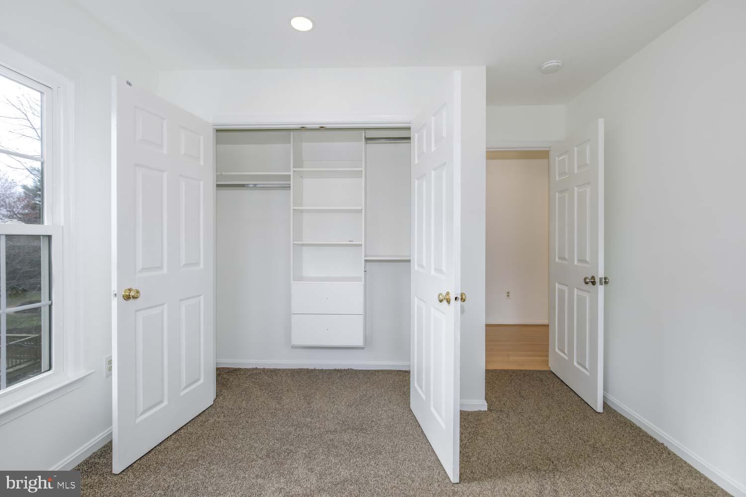 WOODSIDE - Residential