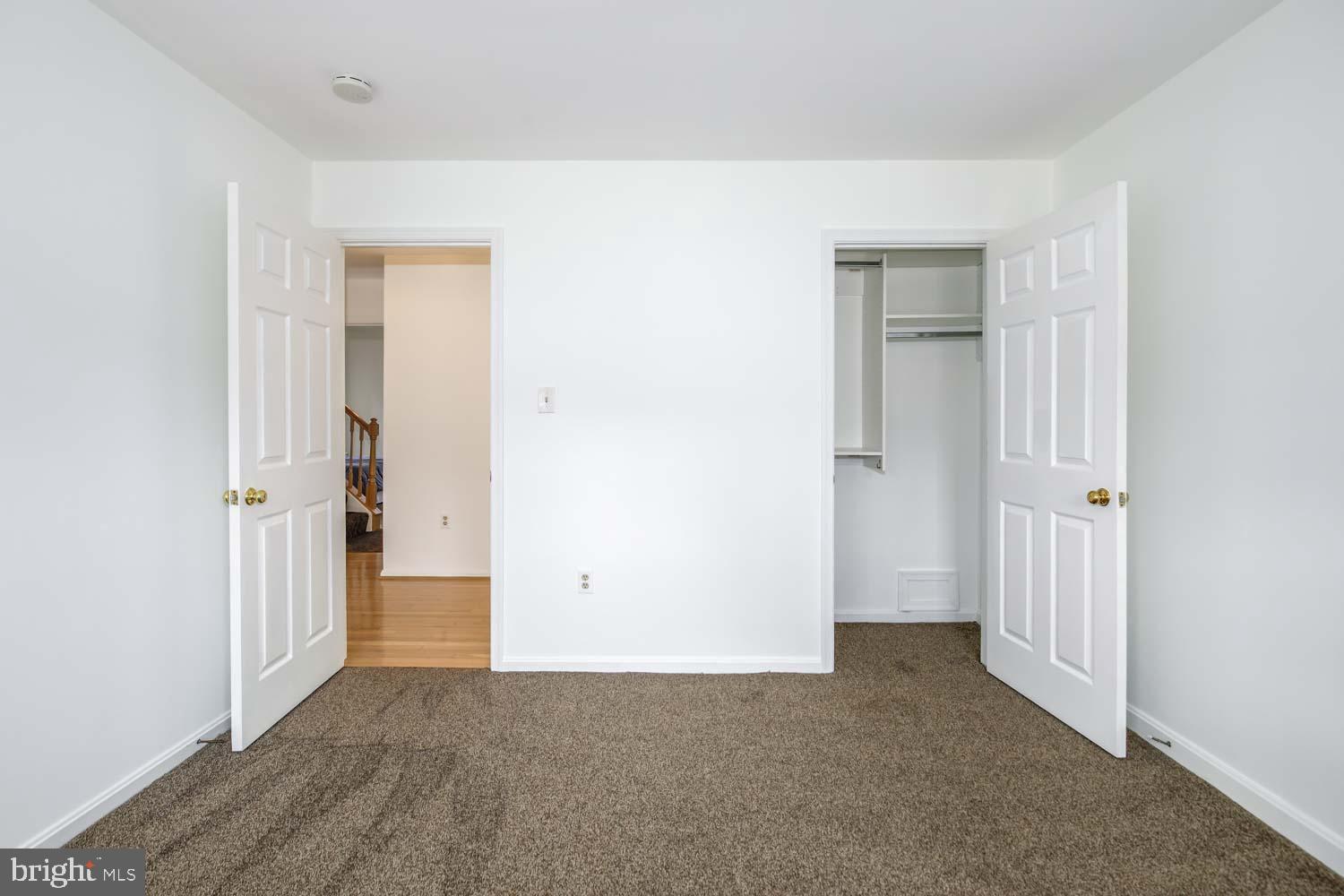 WOODSIDE - Residential