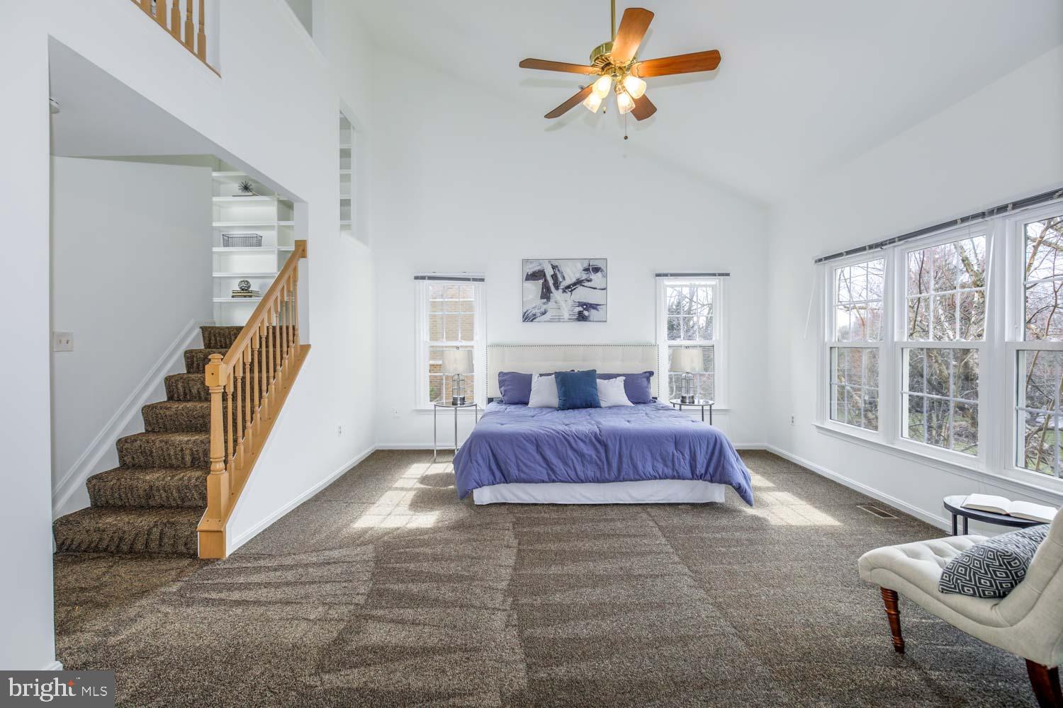 WOODSIDE - Residential