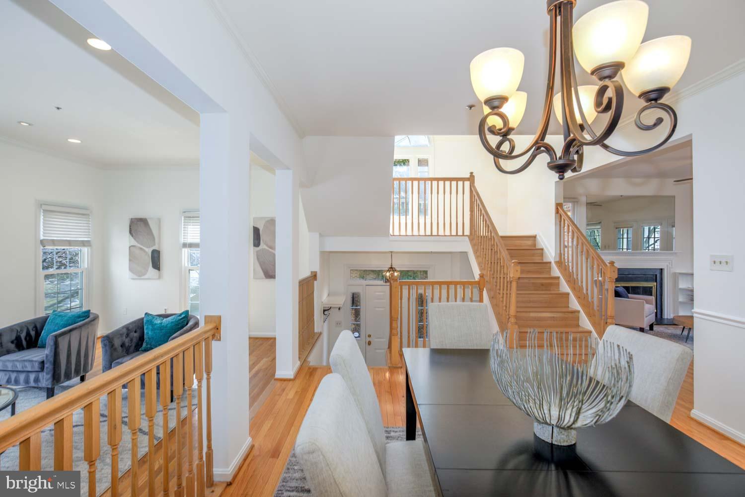 WOODSIDE - Residential