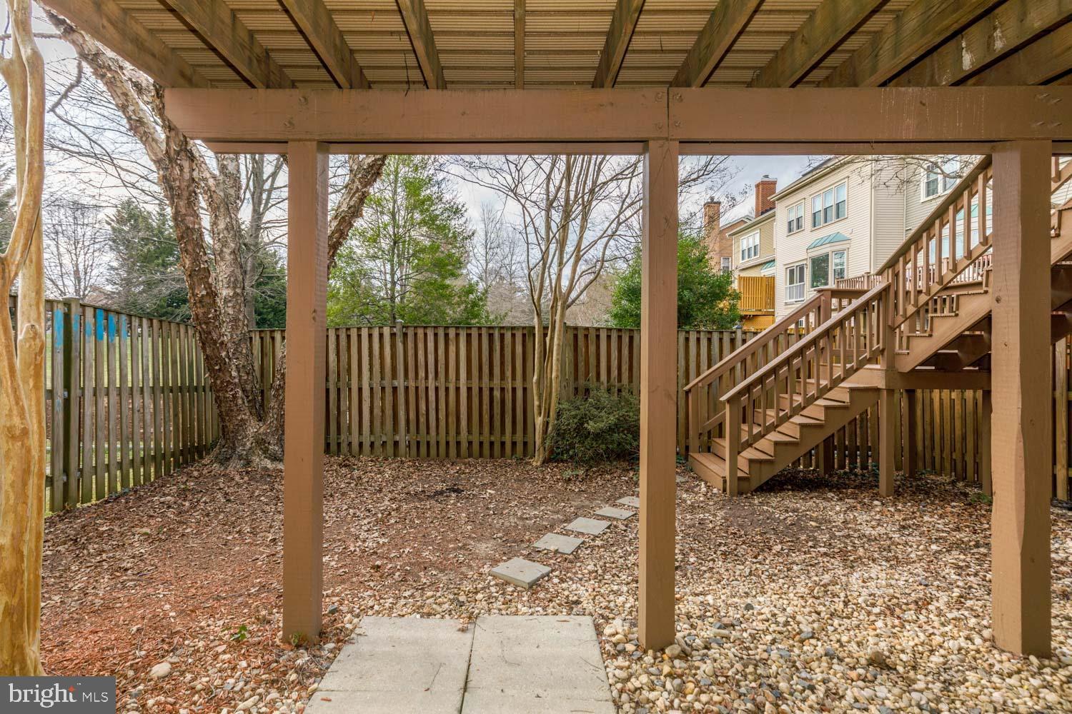 WOODSIDE - Residential