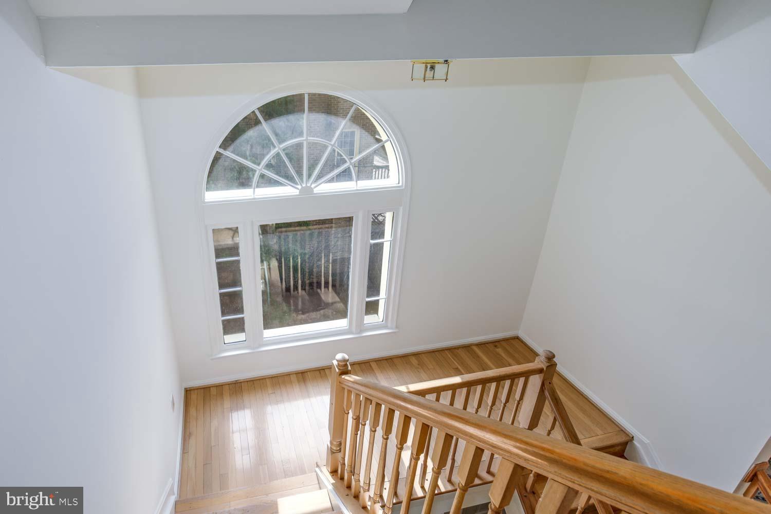 WOODSIDE - Residential