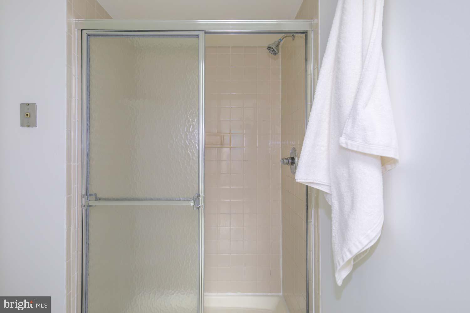 WOODSIDE - Residential