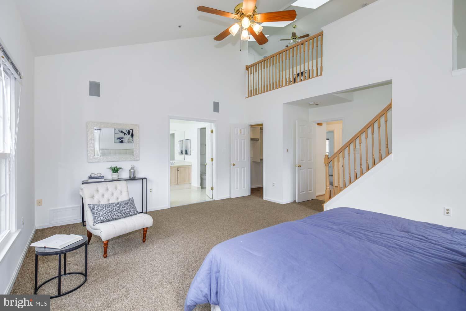 WOODSIDE - Residential