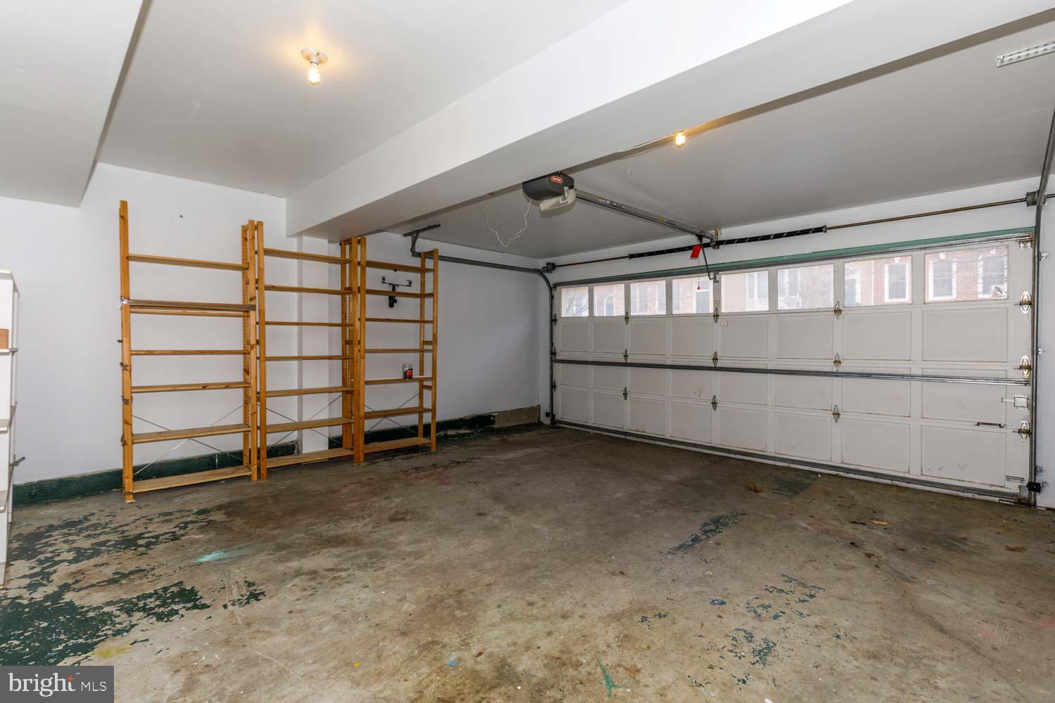 WOODSIDE - Residential