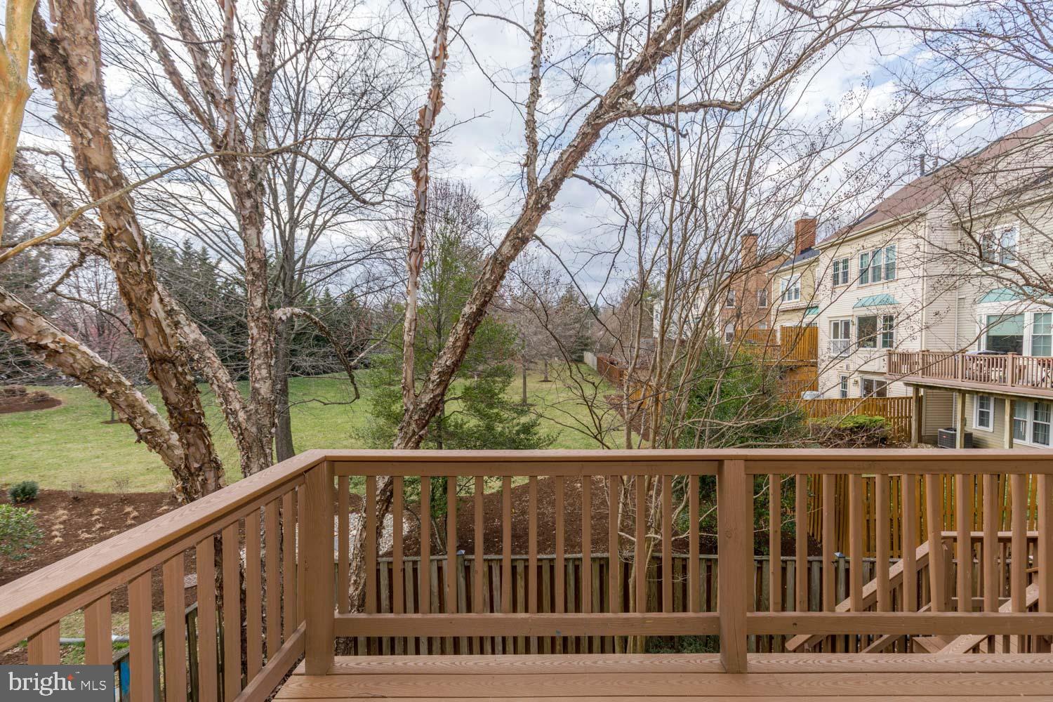 WOODSIDE - Residential