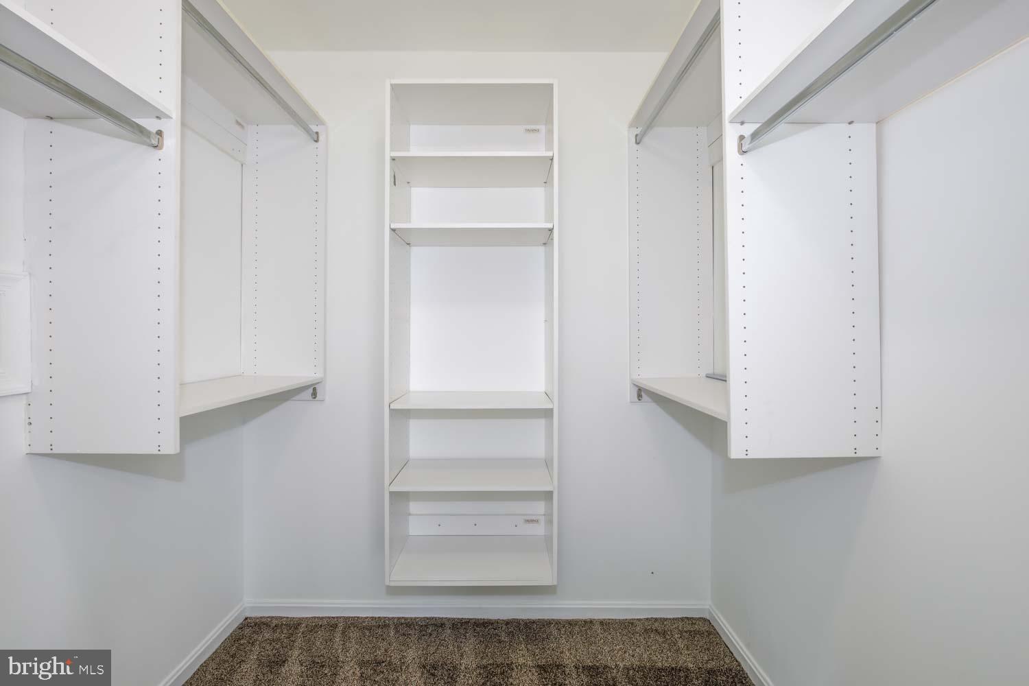 WOODSIDE - Residential