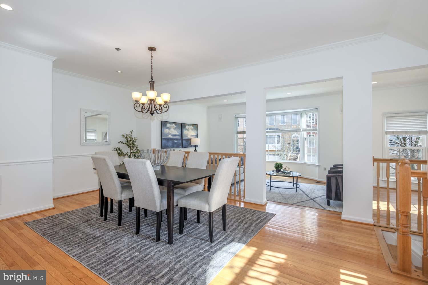 WOODSIDE - Residential