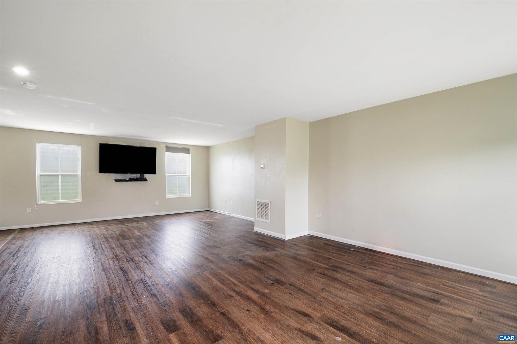 25 NORFORD DR