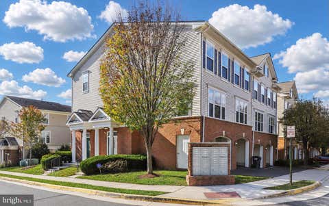 Townhouse For Rent - 7023 Huntley Run Place #103<br/> ALEXANDRIA, VA 22306