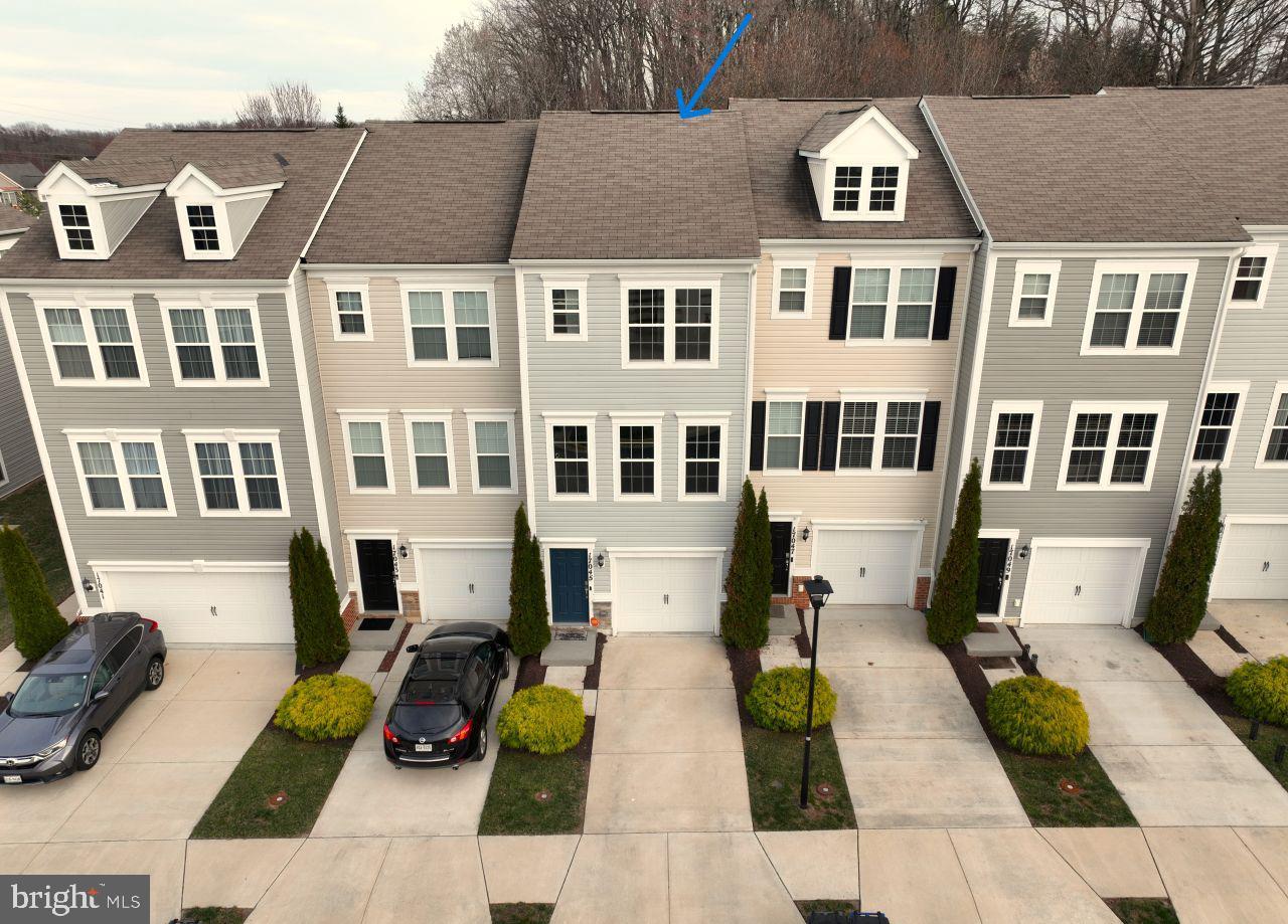 CHERRY HILL CROSSING CONDOMINIUM - Residential Lease