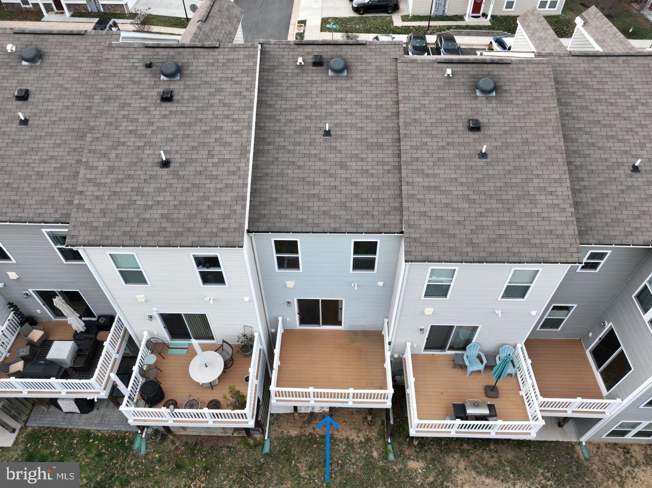 CHERRY HILL CROSSING CONDOMINIUM - Residential Lease