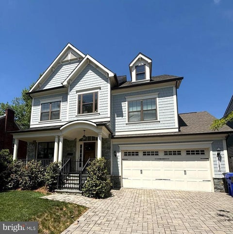 Photo of 5123 25th Road N, ARLINGTON, VA 22207 (MLS # VAAR2077996)
