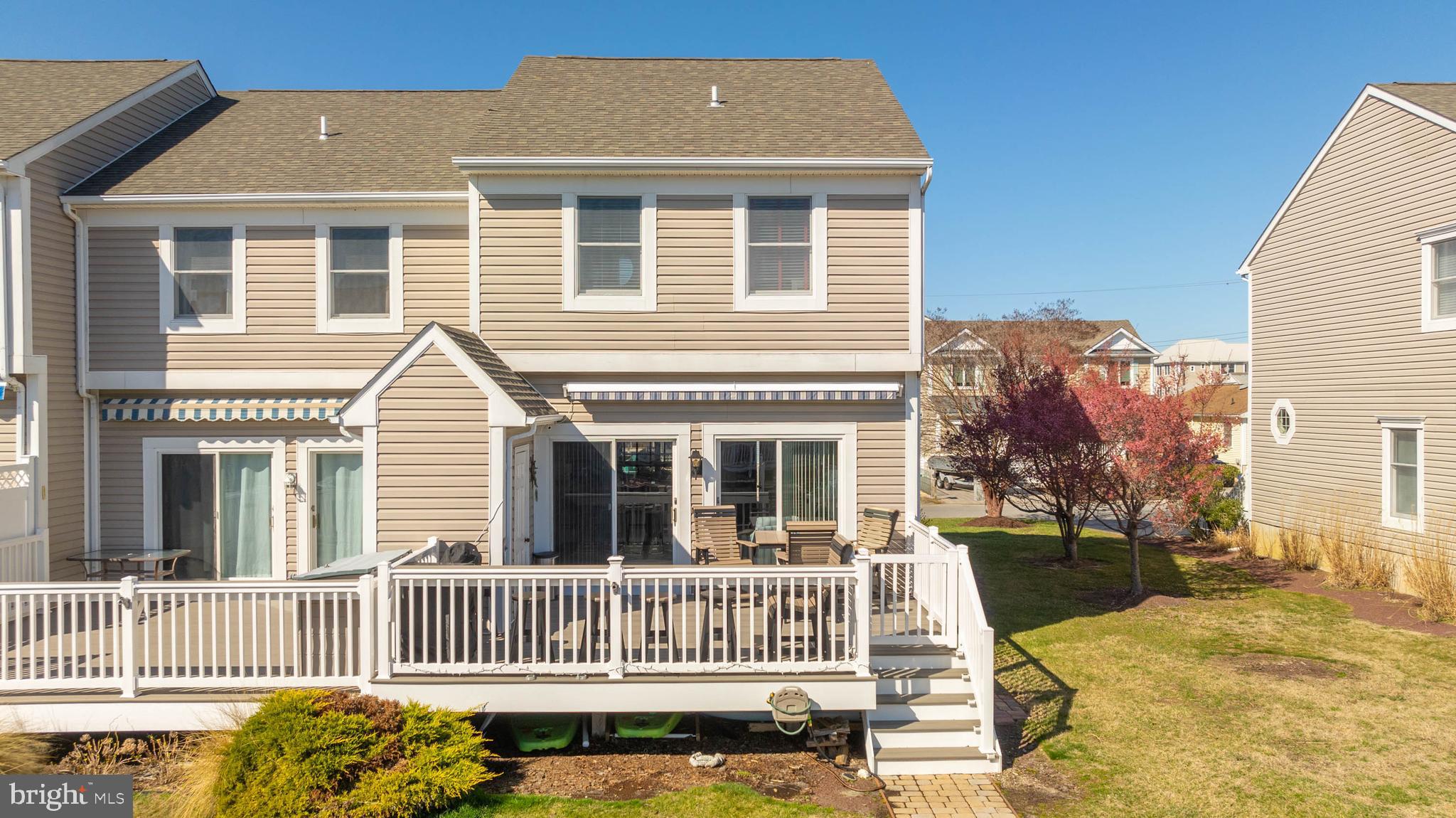 TOWNES OF NANTUCKET - Residential