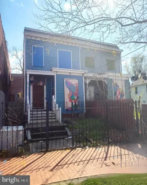 MLS: DCDC2285616