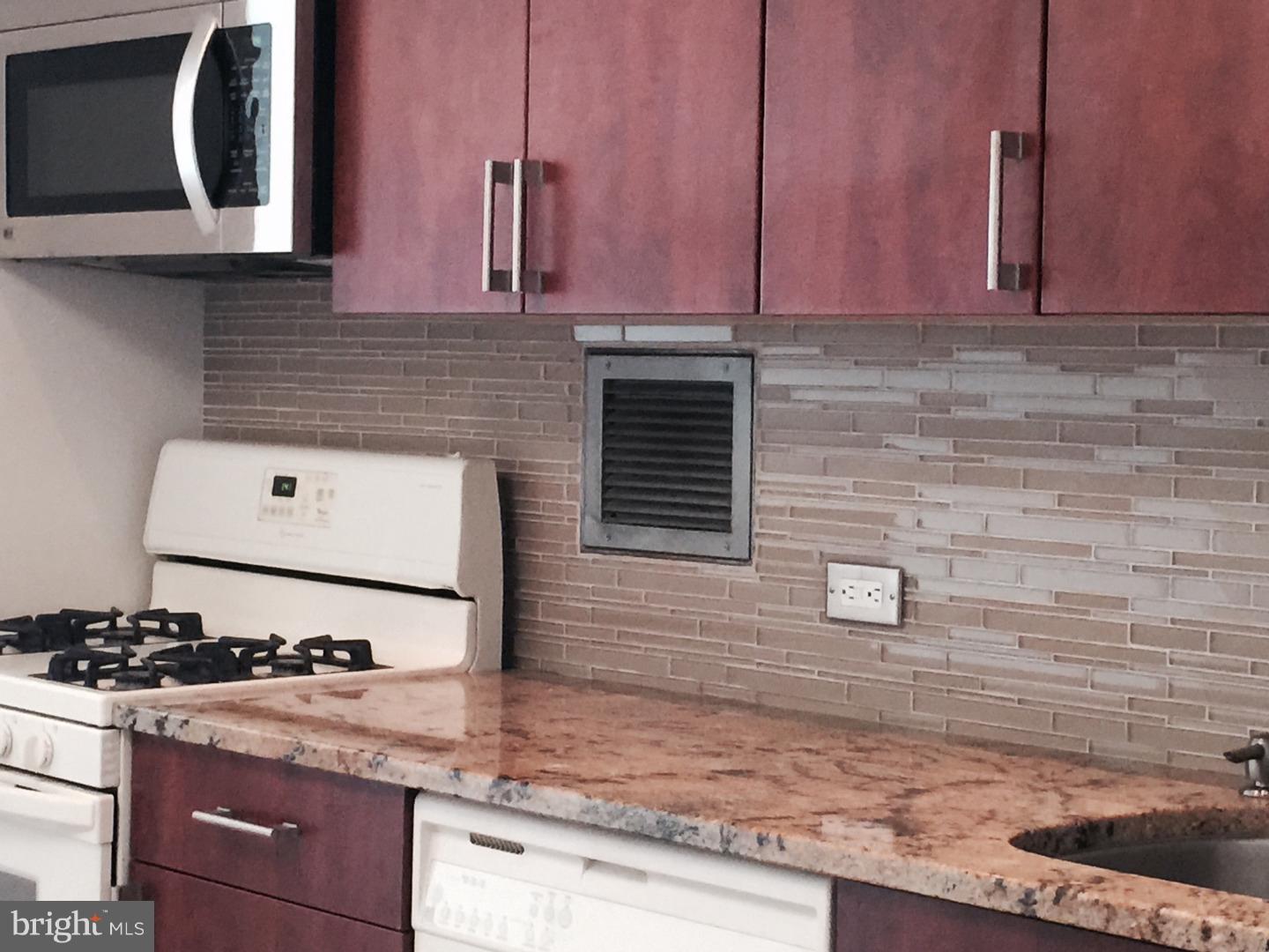 SOCIETY HILL - Residential Lease